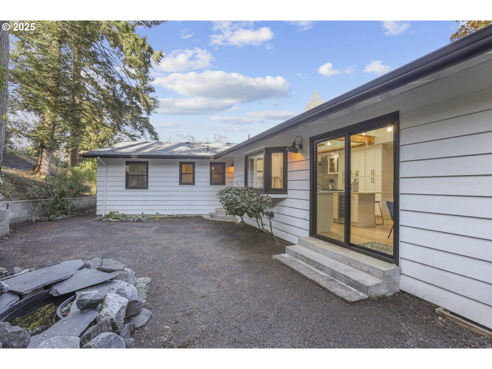 Erickson St, Lake Oswego, OR 97034