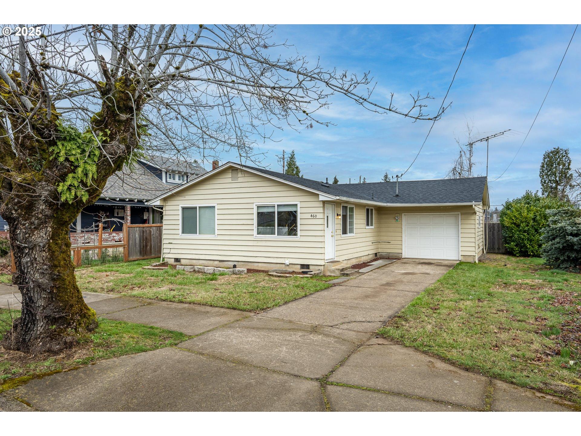 W Oregon Ave, Creswell, OR 97426