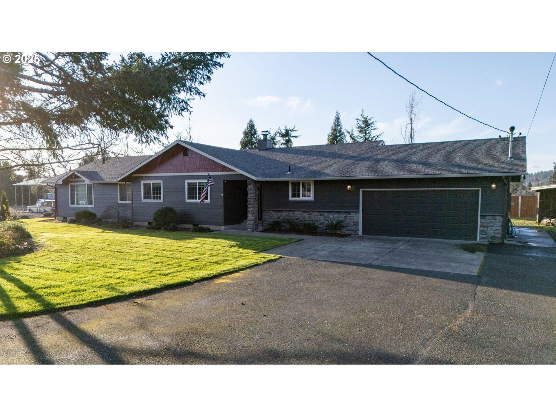 Hillview Dr, Creswell, OR 97426