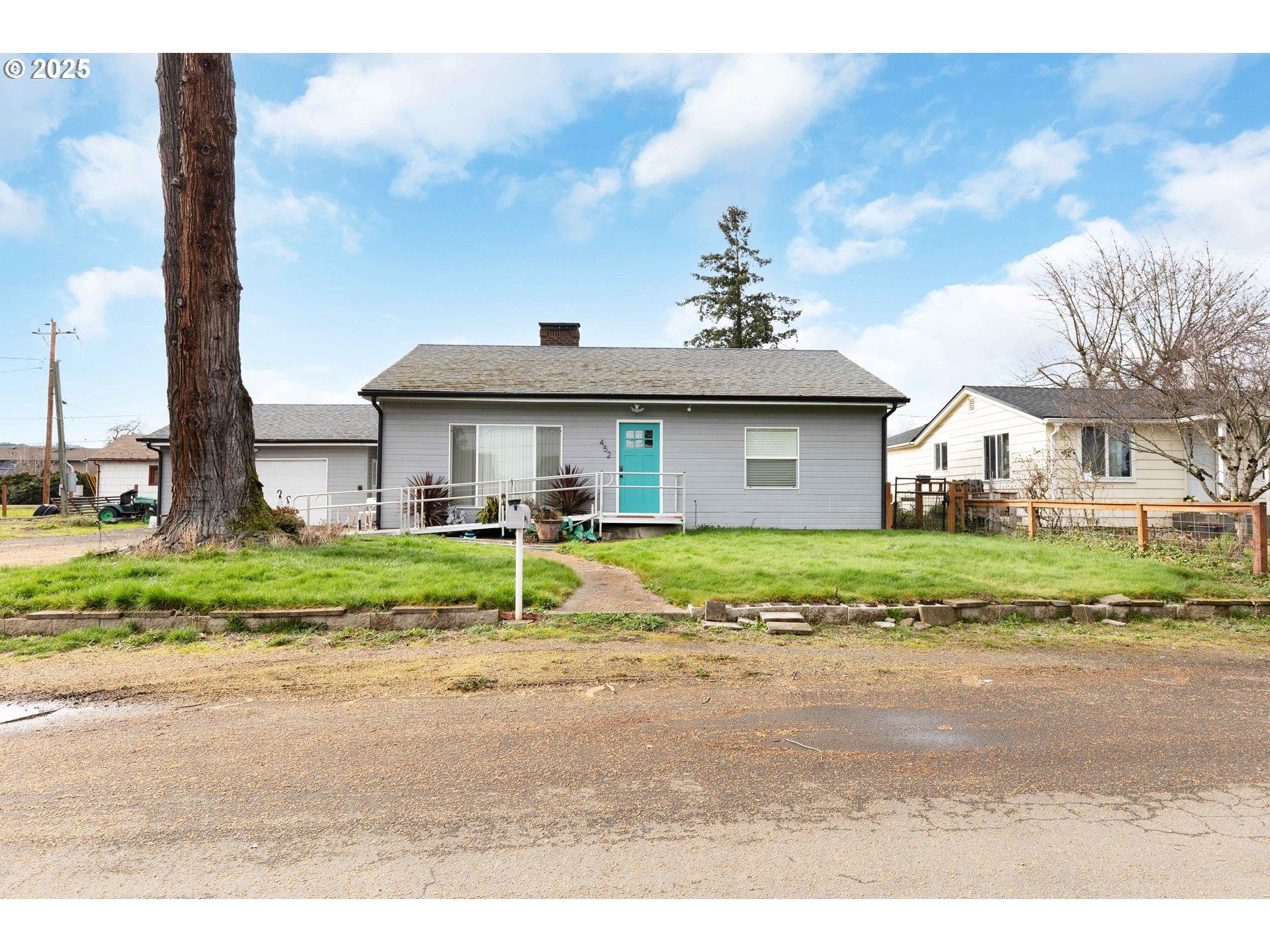 W Alpha St, Roseburg, OR 97471
