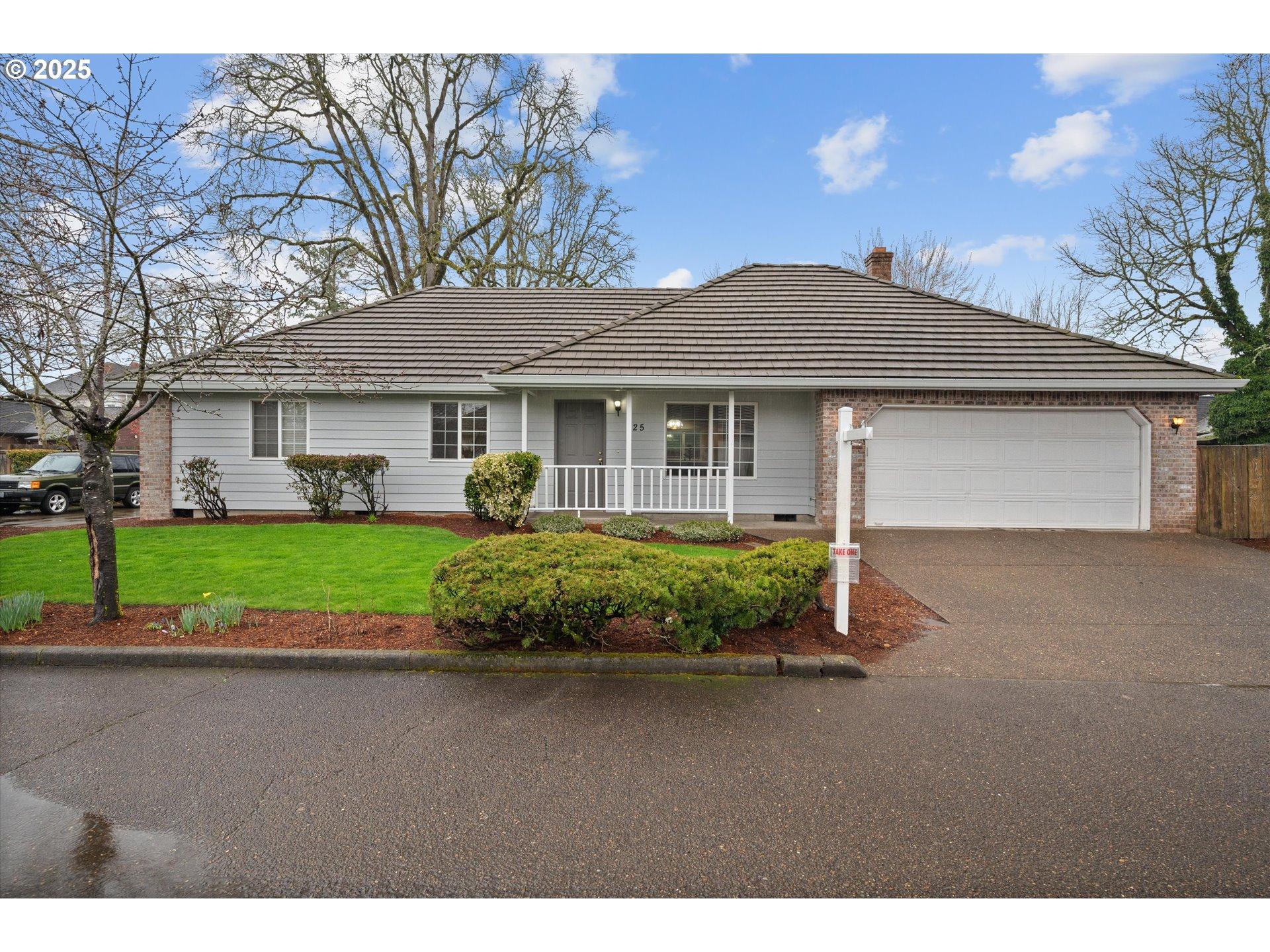 E Jacqui Ct, Newberg, OR 97132