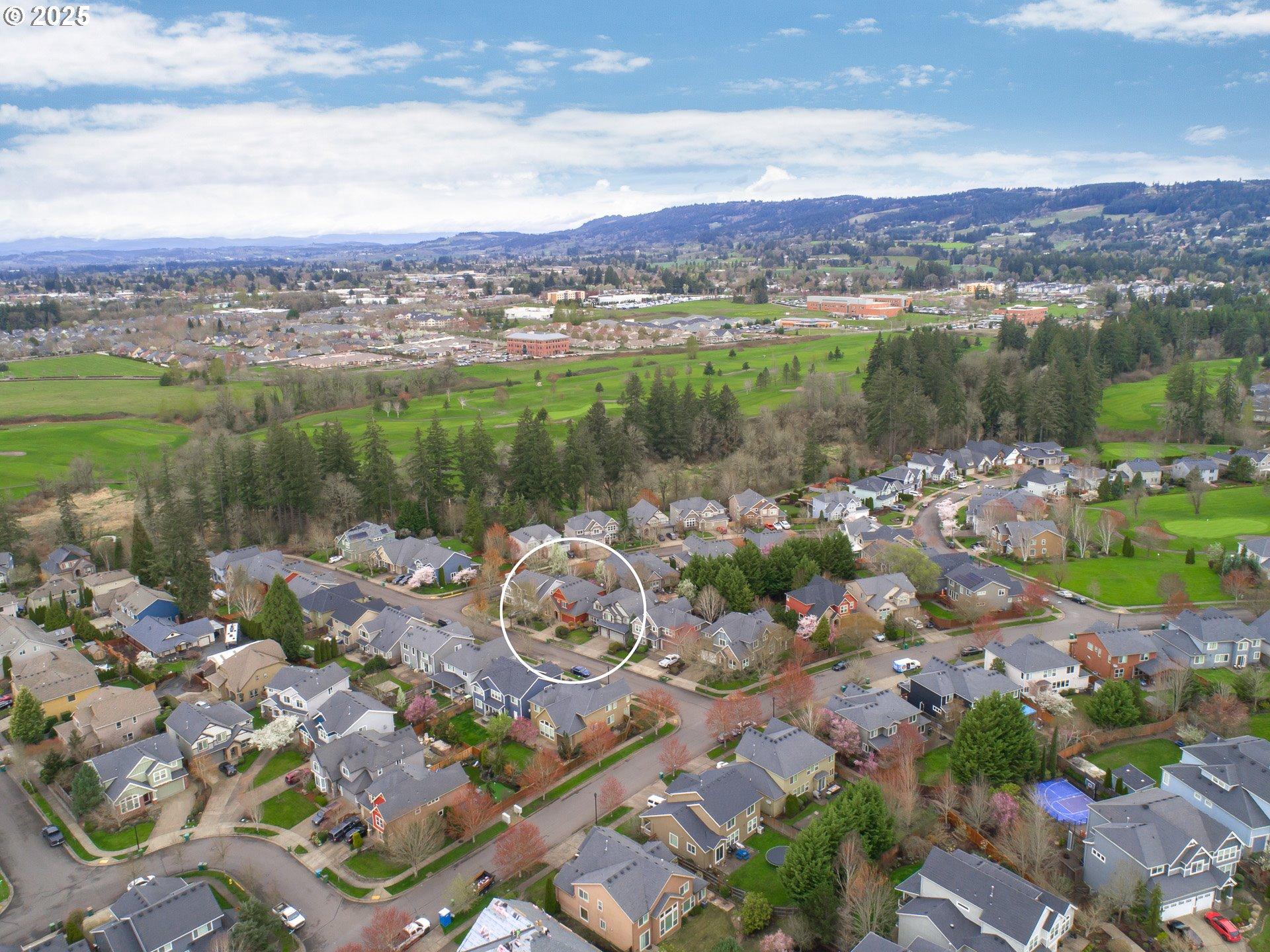 E Masters Dr, Newberg, OR 97132