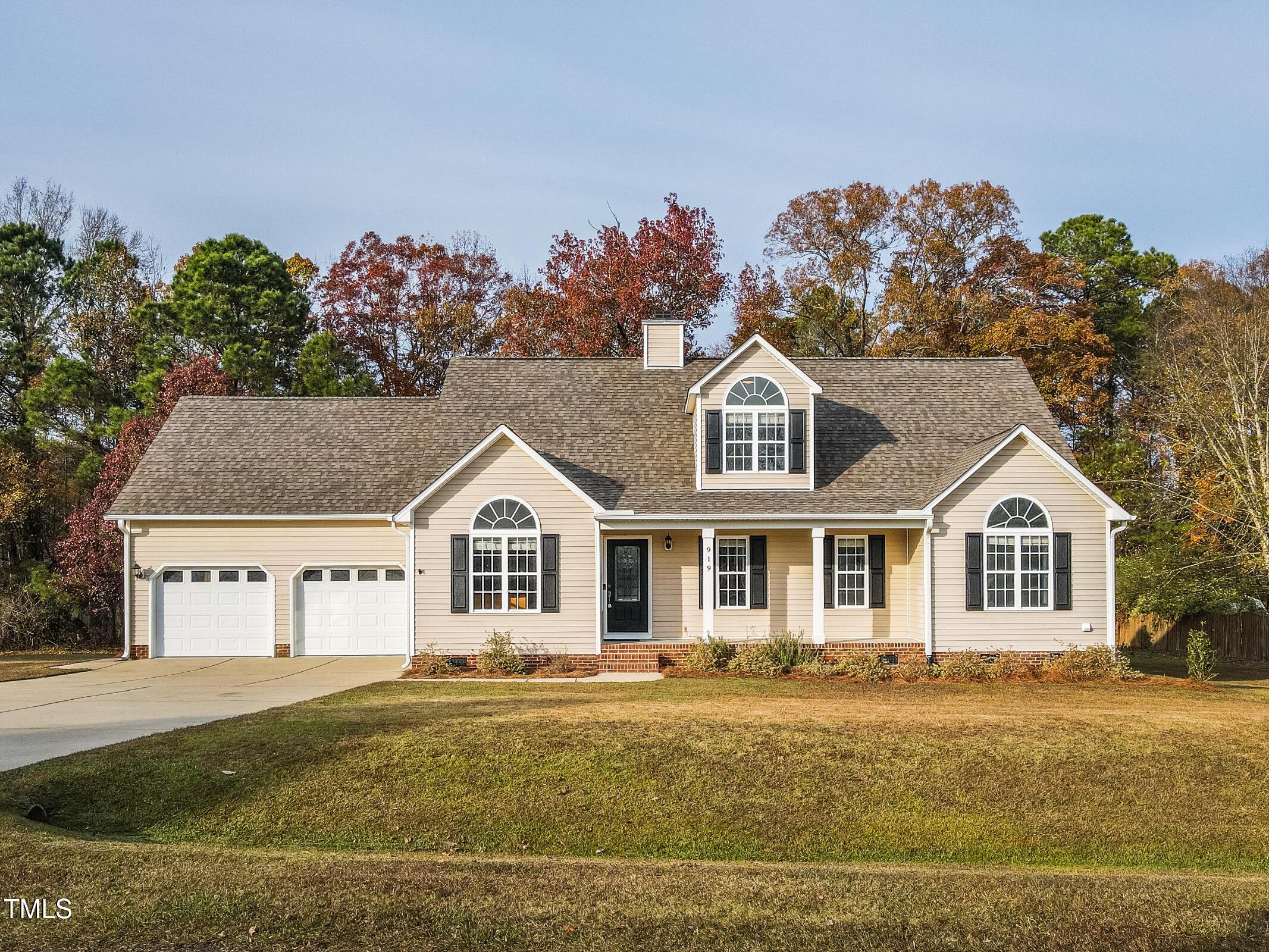 Blue Garden Ln, Willow Spring, NC 27592