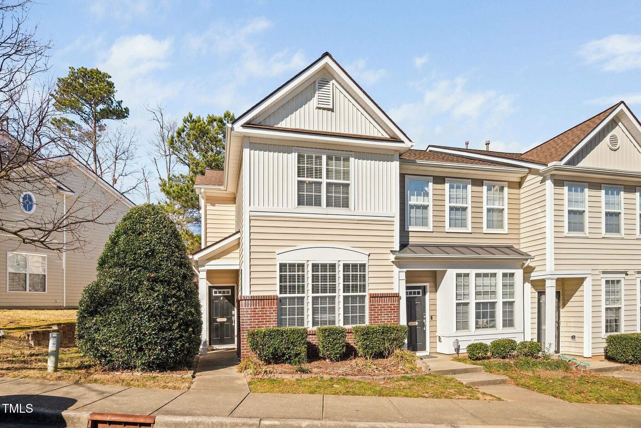 Silver Moon Ln, Raleigh, NC 27606