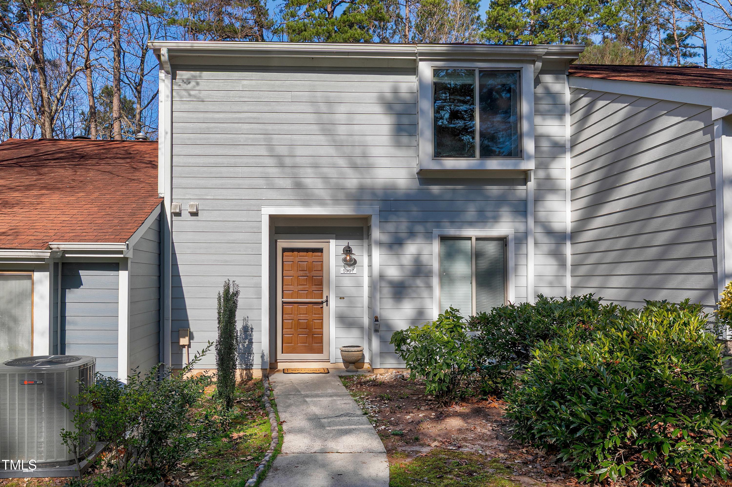 Carmel Ln, Raleigh, NC 27609