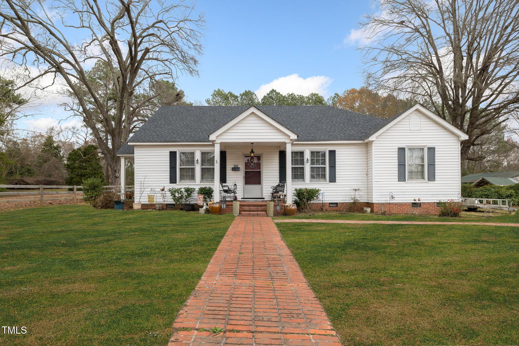 Eaton Ave, Warrenton, NC 27589