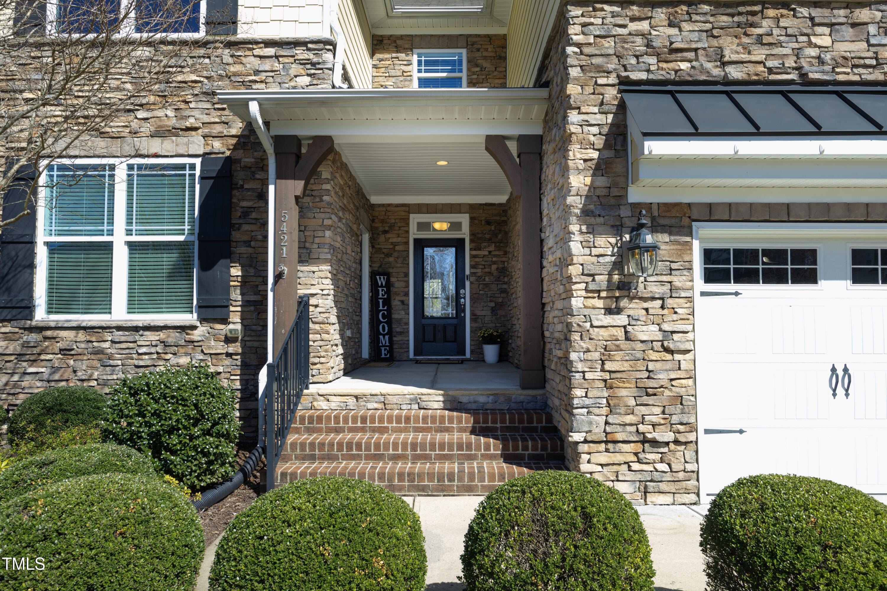 Downton Grove Ct, Fuquay Varina, NC 27526