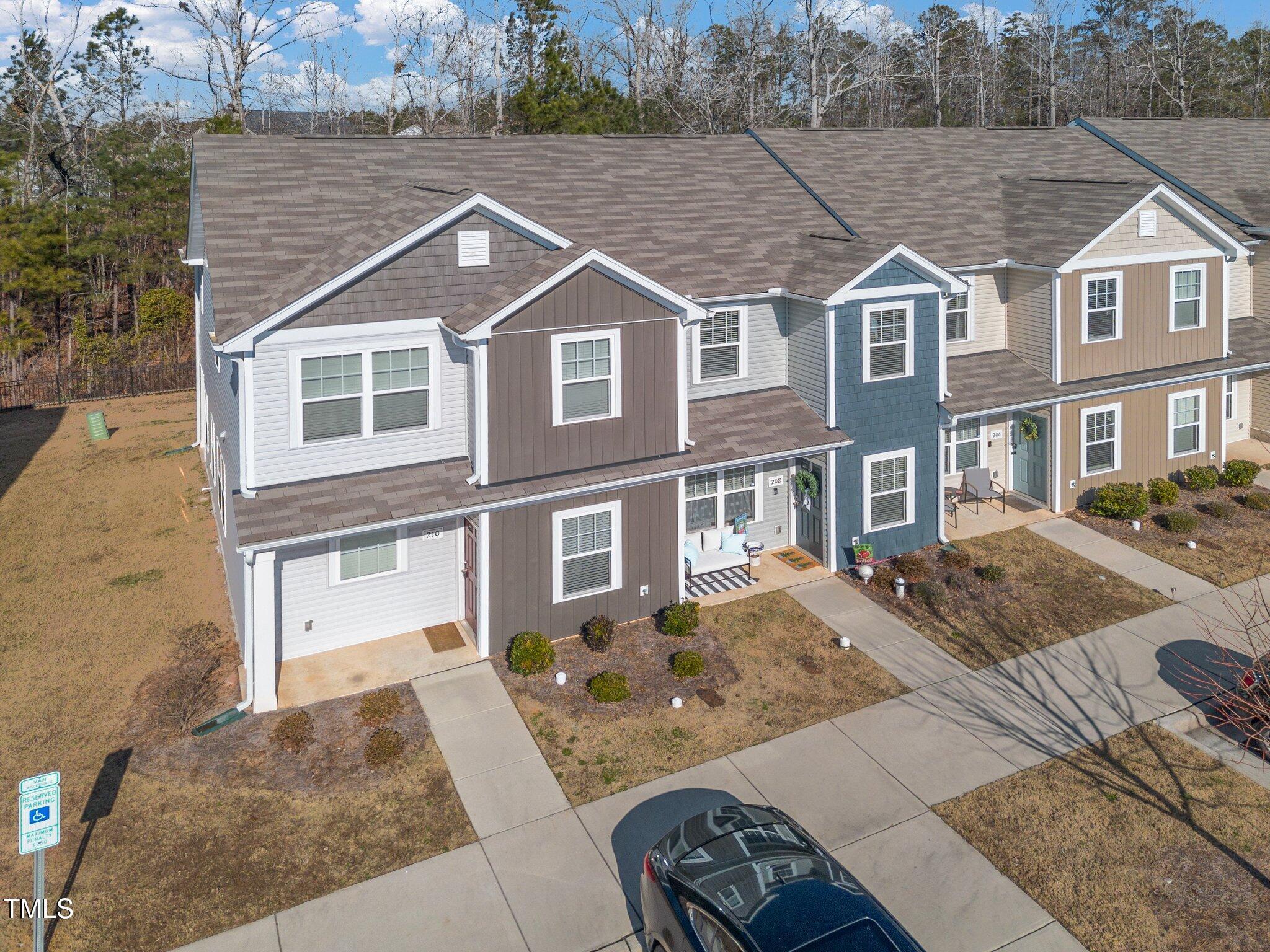 Chandler Ct, Sanford, NC 27330