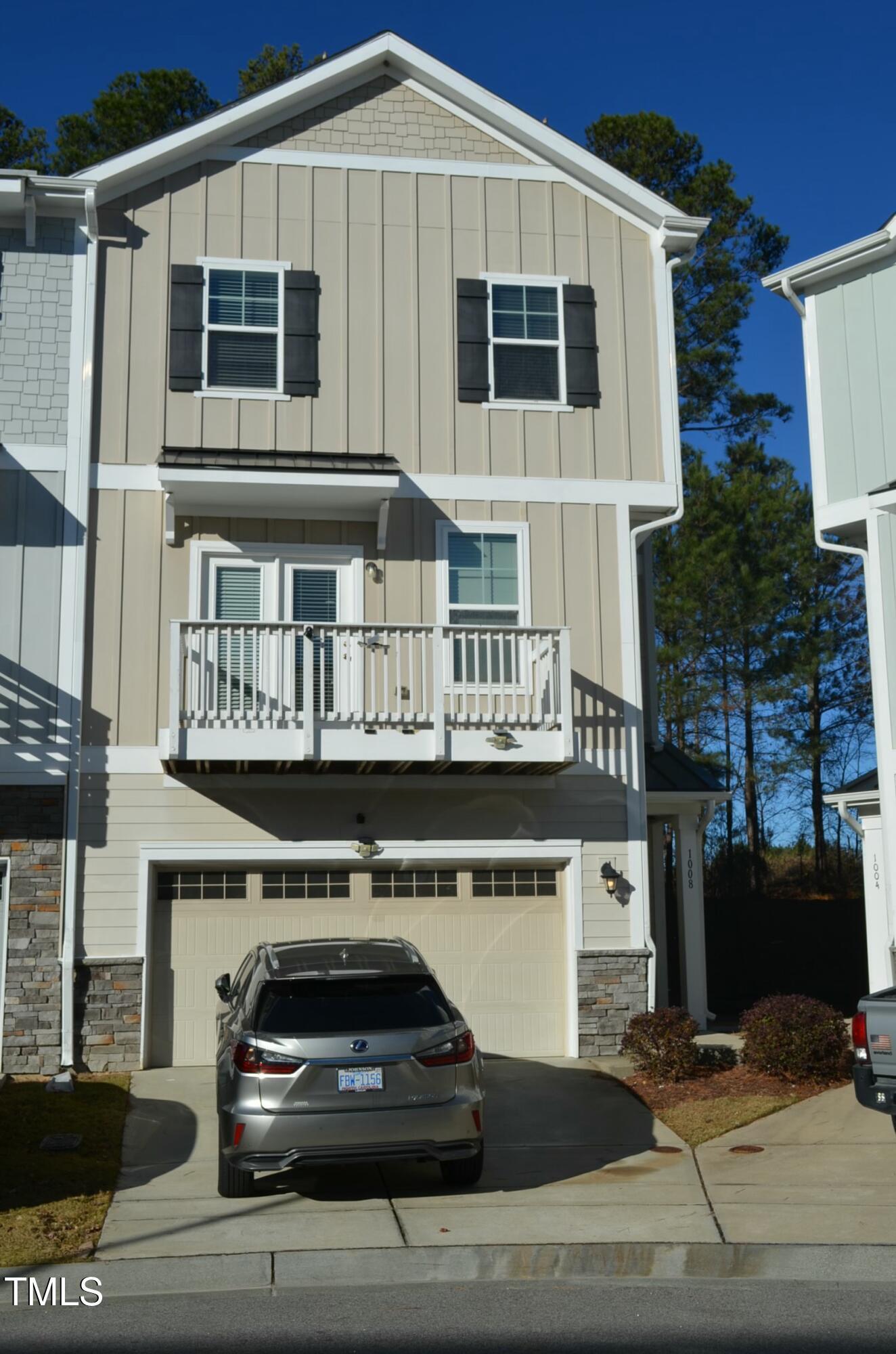 Diamond Dove Ln, Apex, NC 27502