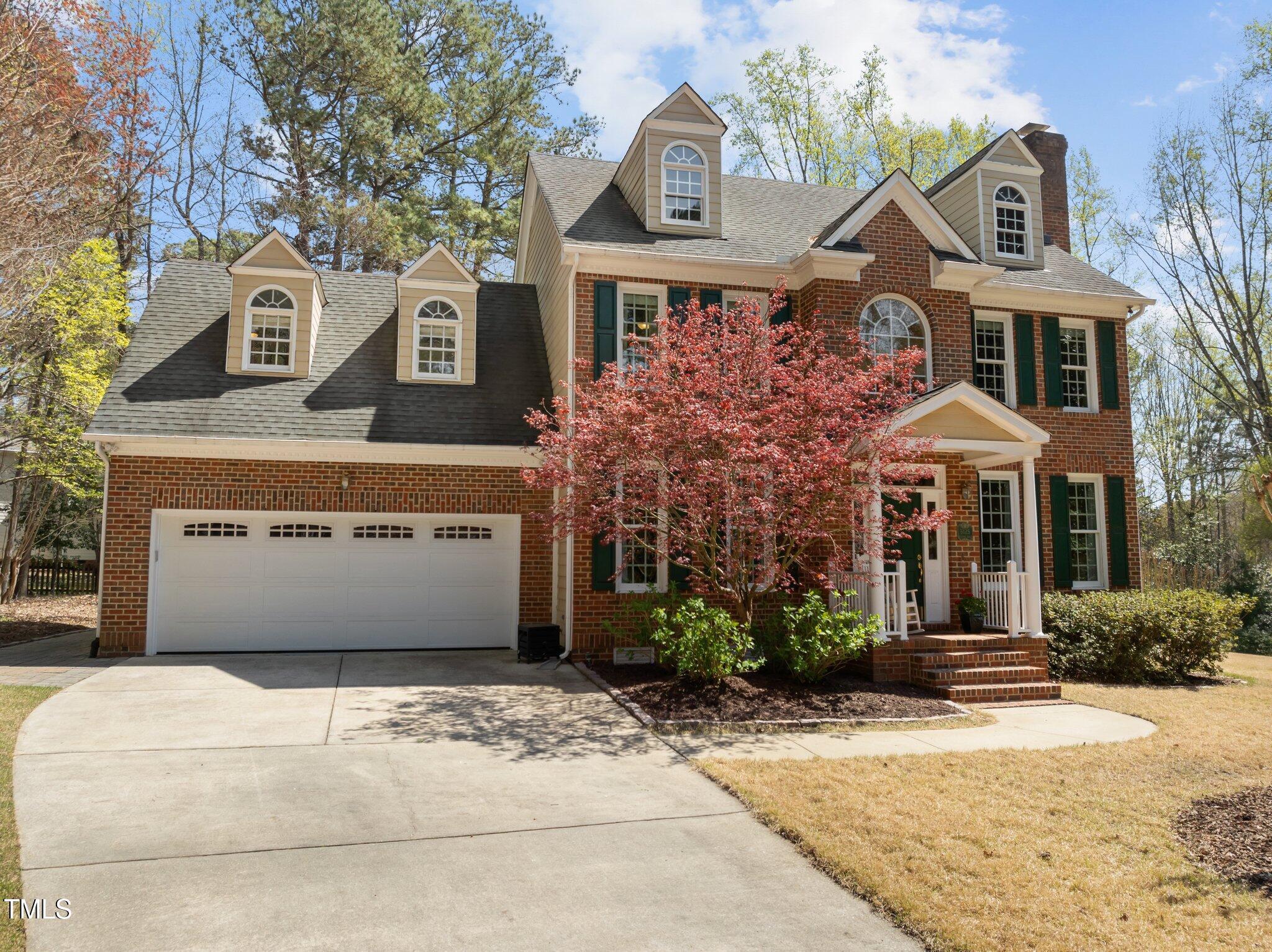 Salinas Ct, Holly Springs, NC 27540