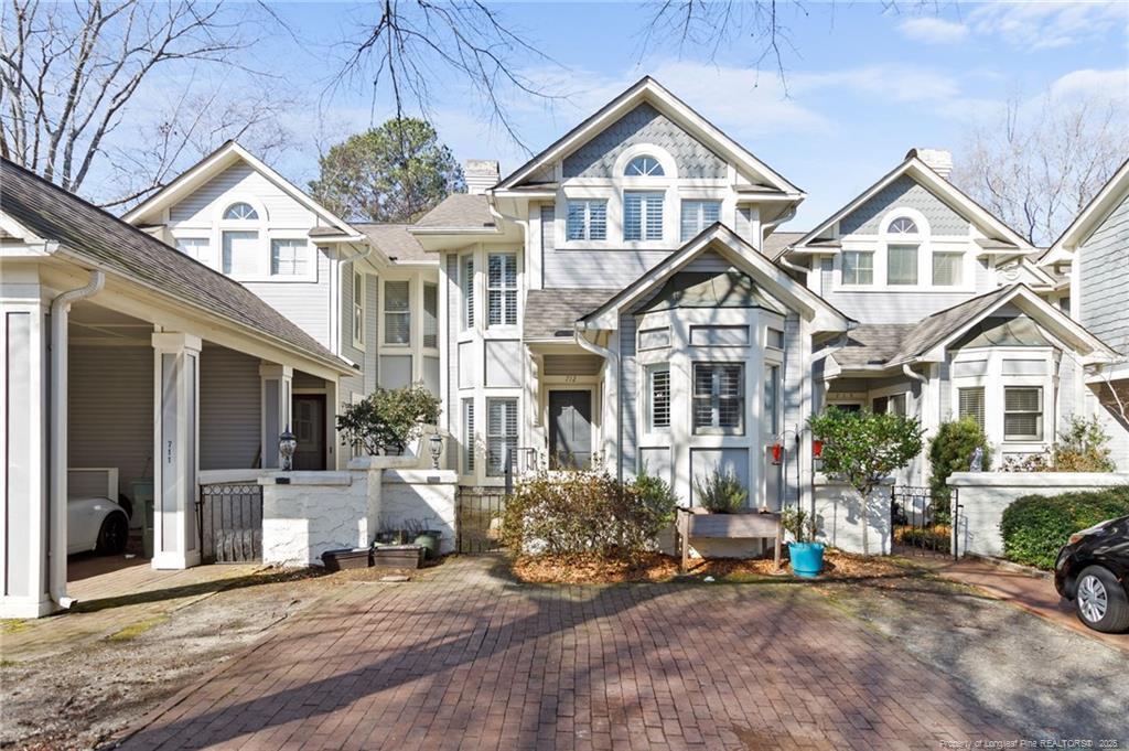 Marketview Ct, Fayetteville, NC 28301