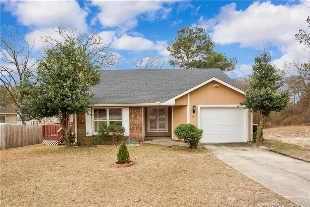 Hoke Loop Rd, Fayetteville, NC 28314