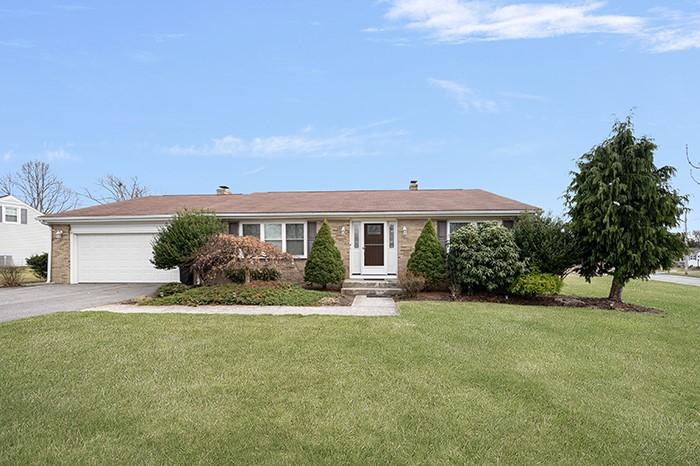 Bradford Dr, Lincoln, RI 02865