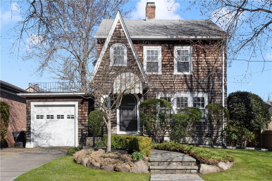 Druid Rd, Warwick, RI 02888