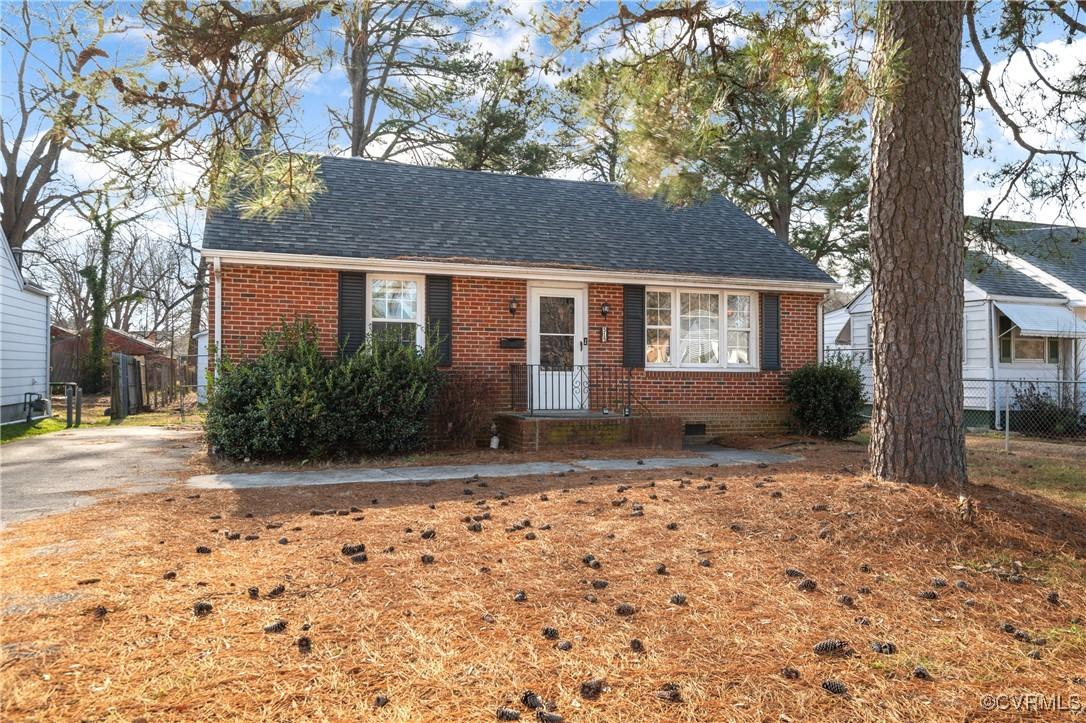 Battery Pl, Colonial Heights, VA 23834