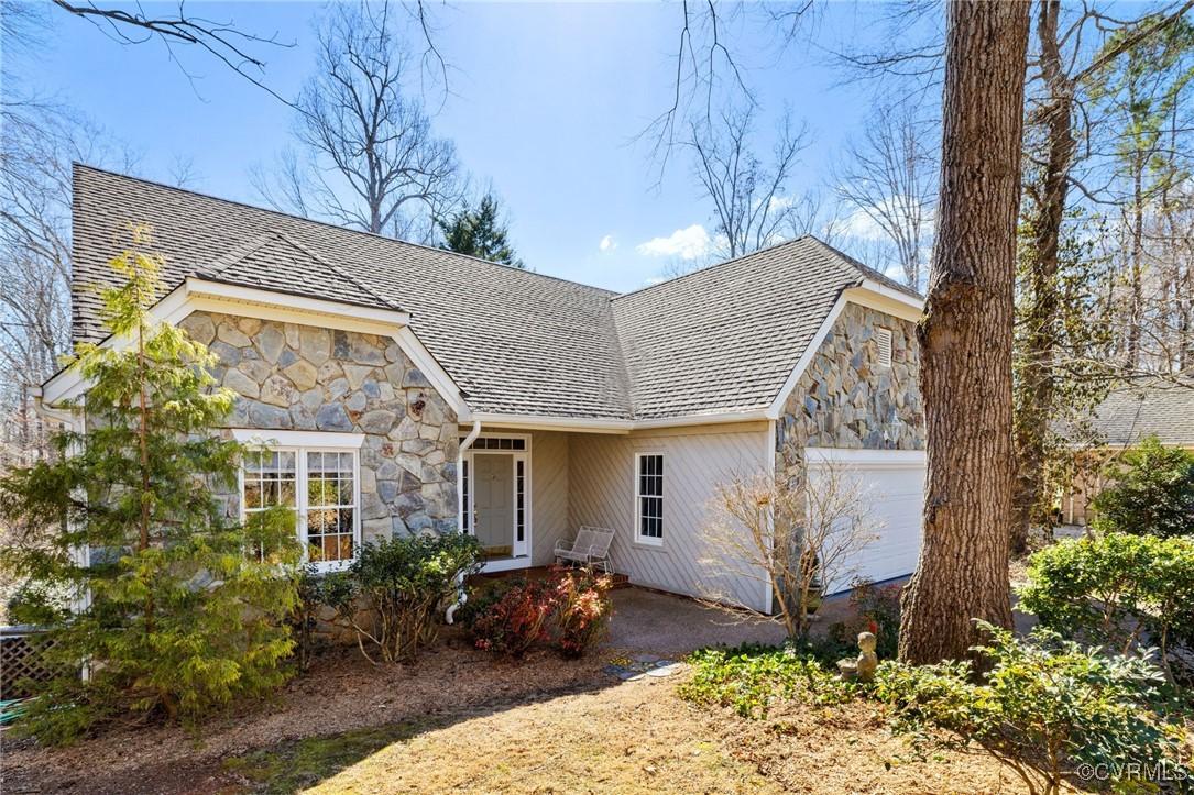 Promontory Pointe Rd, Midlothian, VA 23112