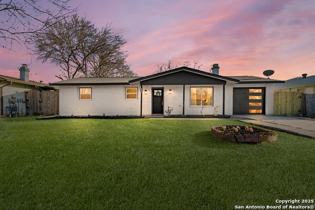Swann Ln, San Antonio, TX 78219