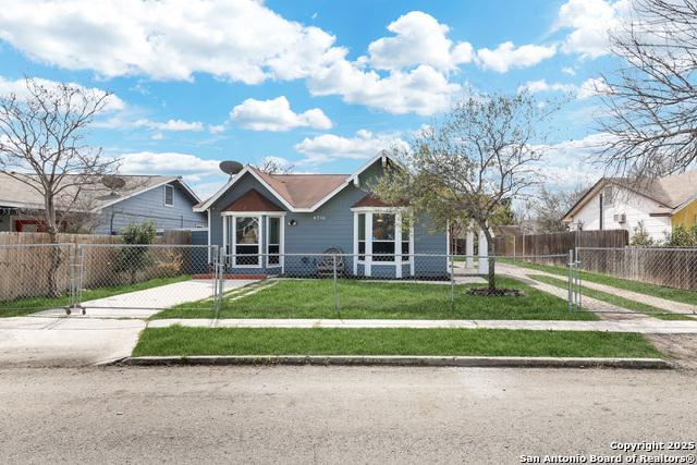 Five Palms Dr, San Antonio, TX 78242