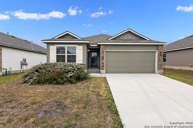 Shiraz Way, Converse, TX 78109