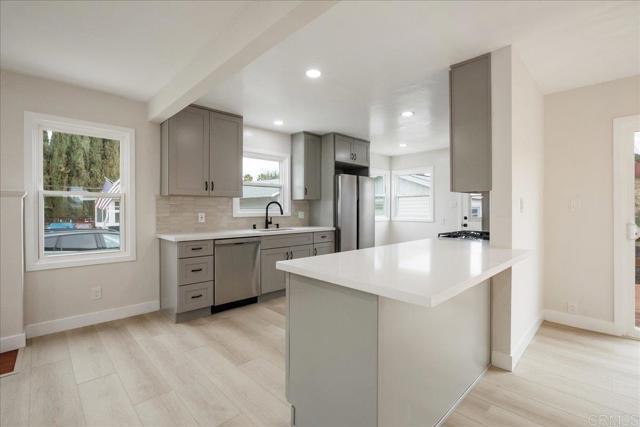Lakeview Rd, Lakeside, CA 92040
