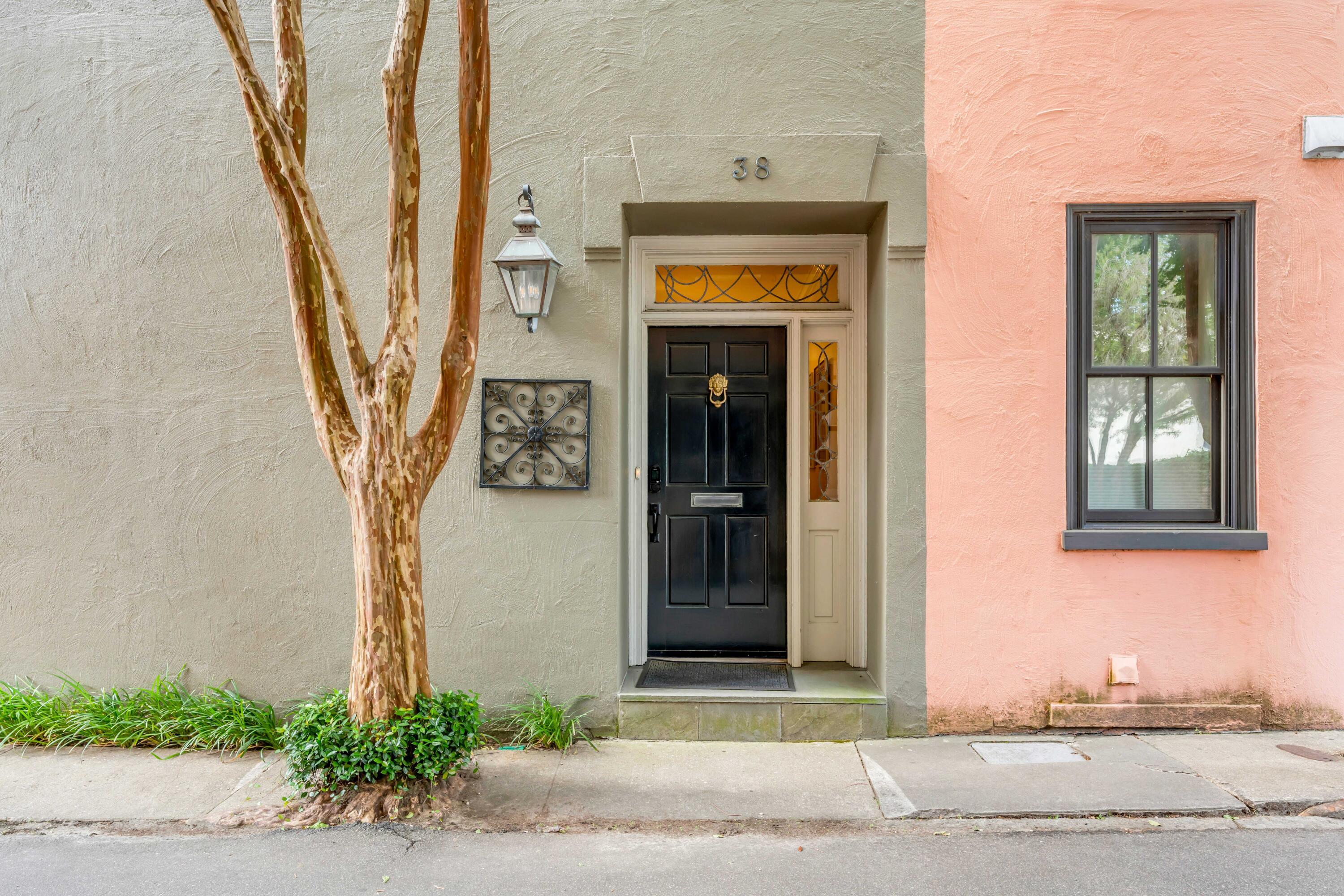 Elliott St, Charleston, SC 29401