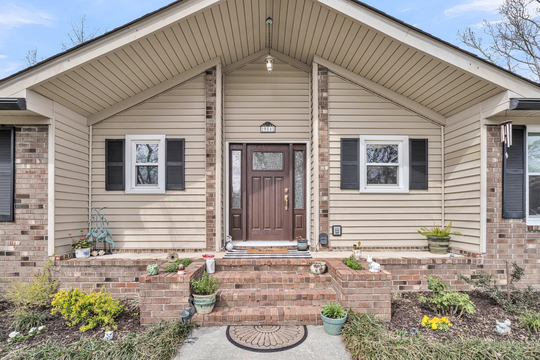 Aleppo Dr, Ladson, SC 29456