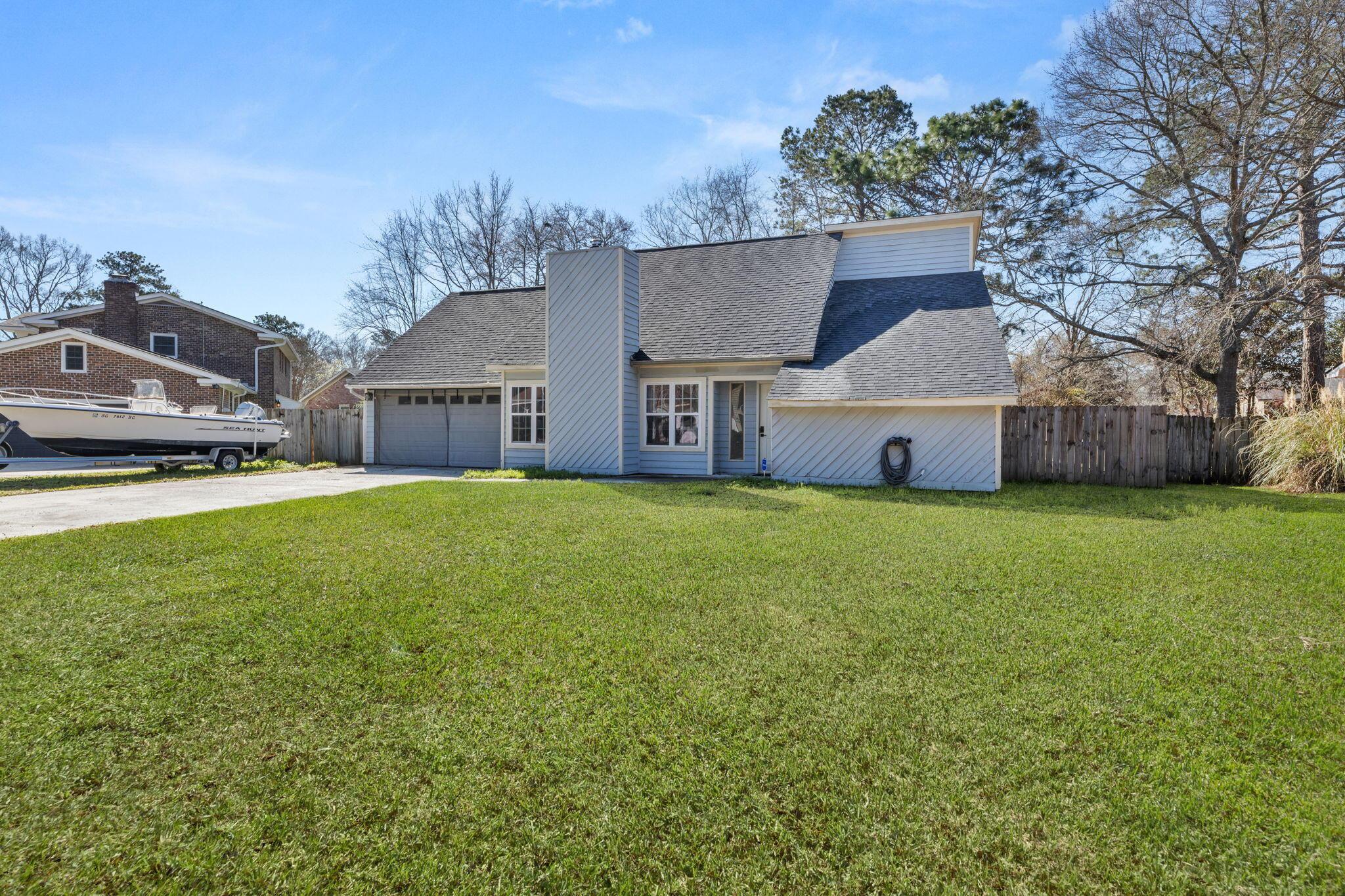 Nantuckett Ave, North Charleston, SC 29420