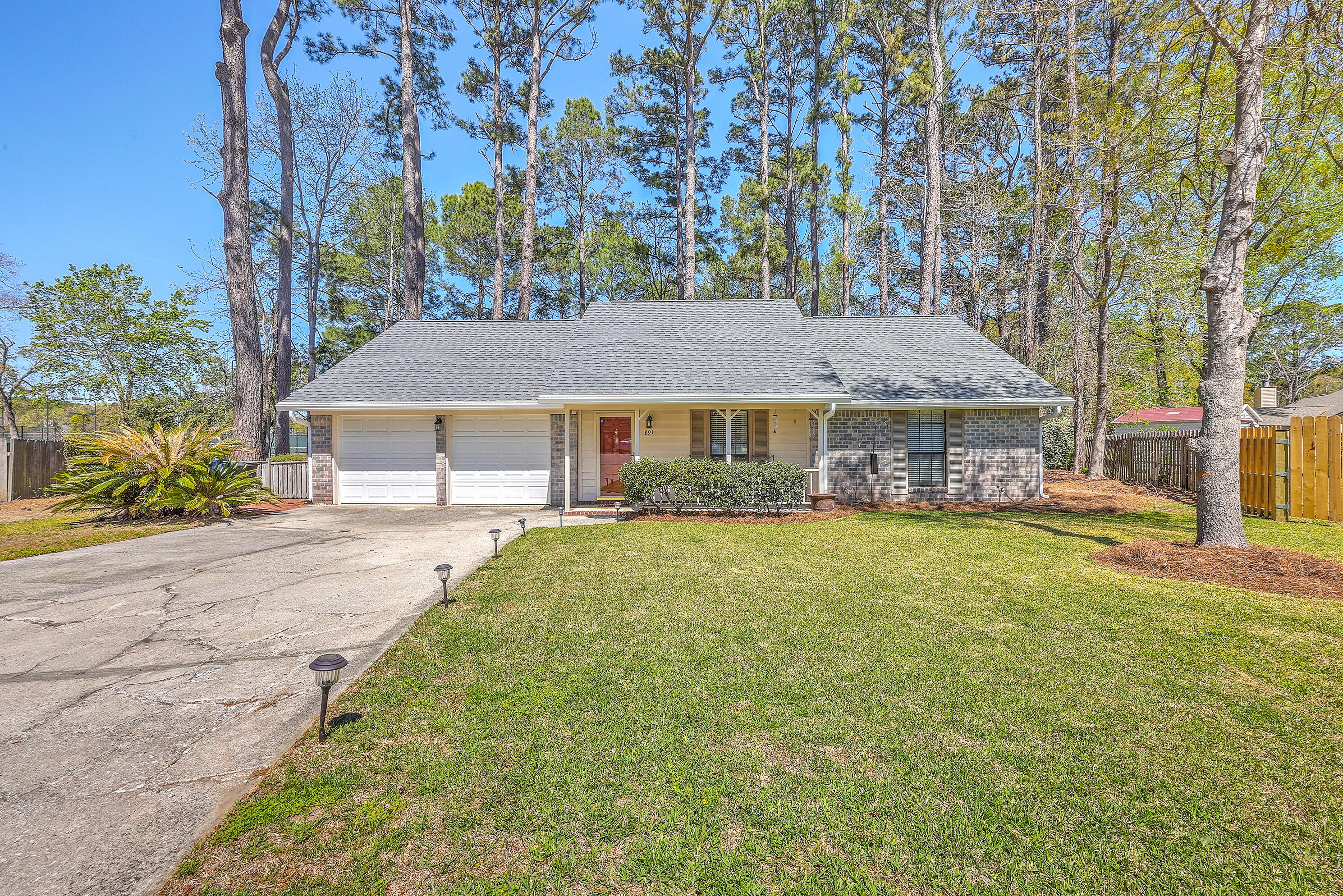 Wynford Ct, Mount Pleasant, SC 29464