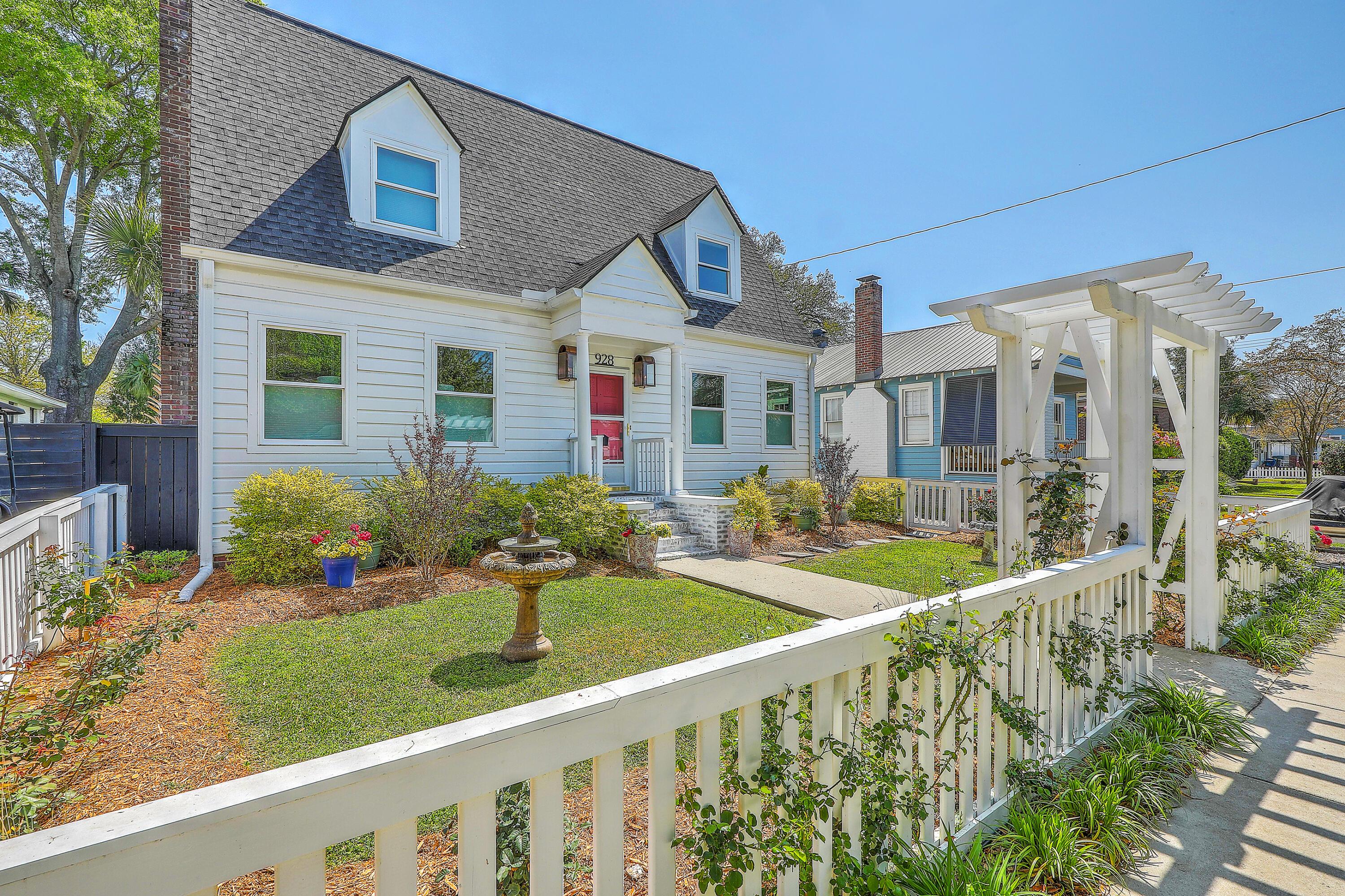 Ashley Ave, Charleston, SC 29403