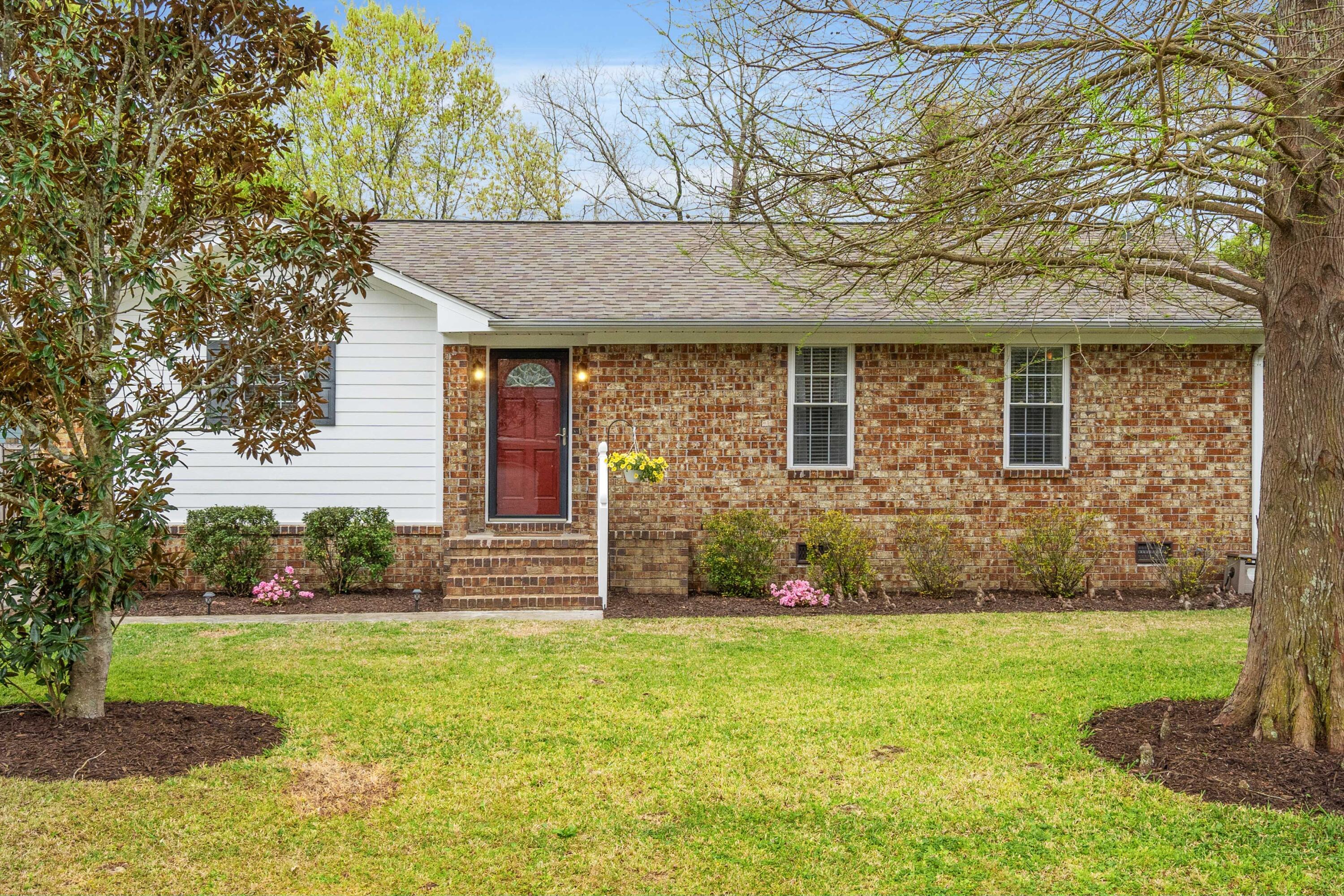 Wakendaw Rd, Mount Pleasant, SC 29464