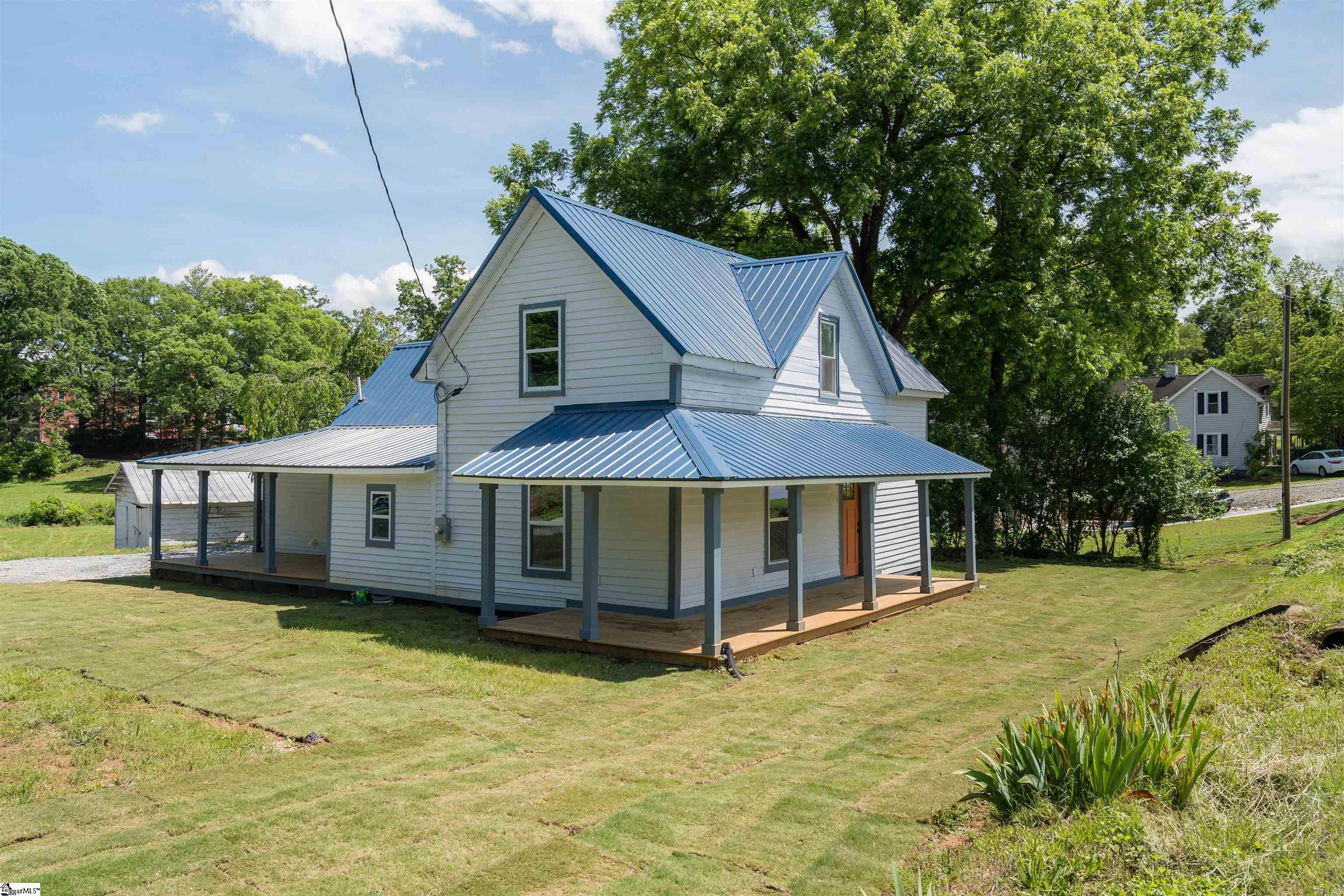 Montgomery St, Campobello, SC 29322