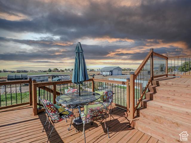 S 6950 W, Hooper, UT 84315
