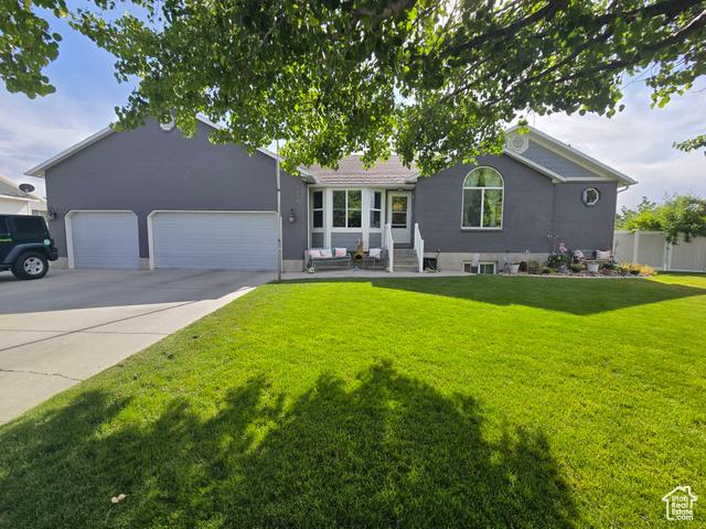 S Sun Leaf Dr, West Jordan, UT 84088