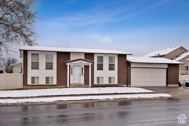 Dallas St, Syracuse, UT 84075