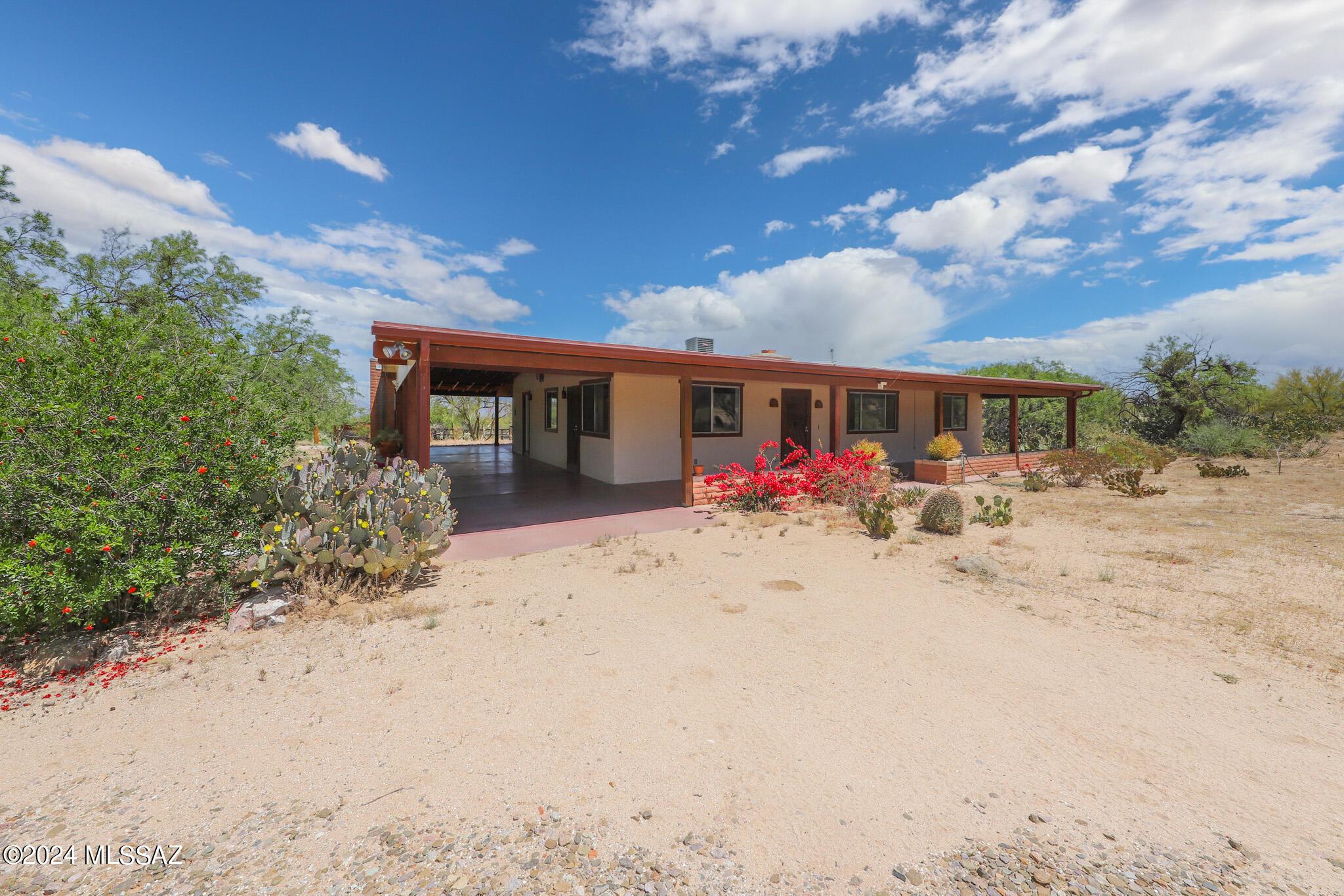 W Cornell Dr, Tucson, AZ 85736