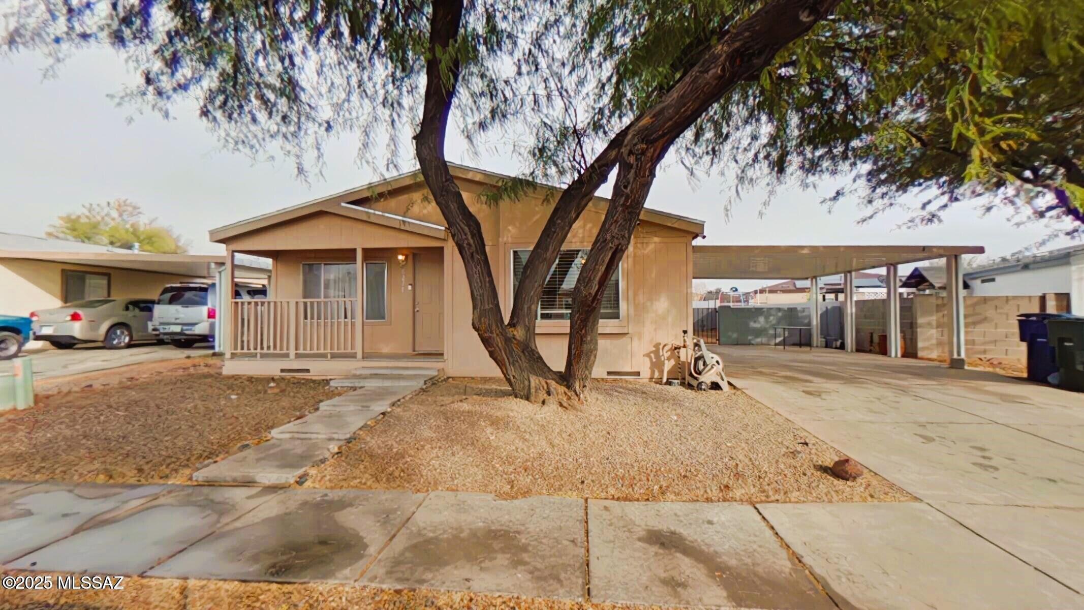 S Black Water Dr, Tucson, AZ 85706