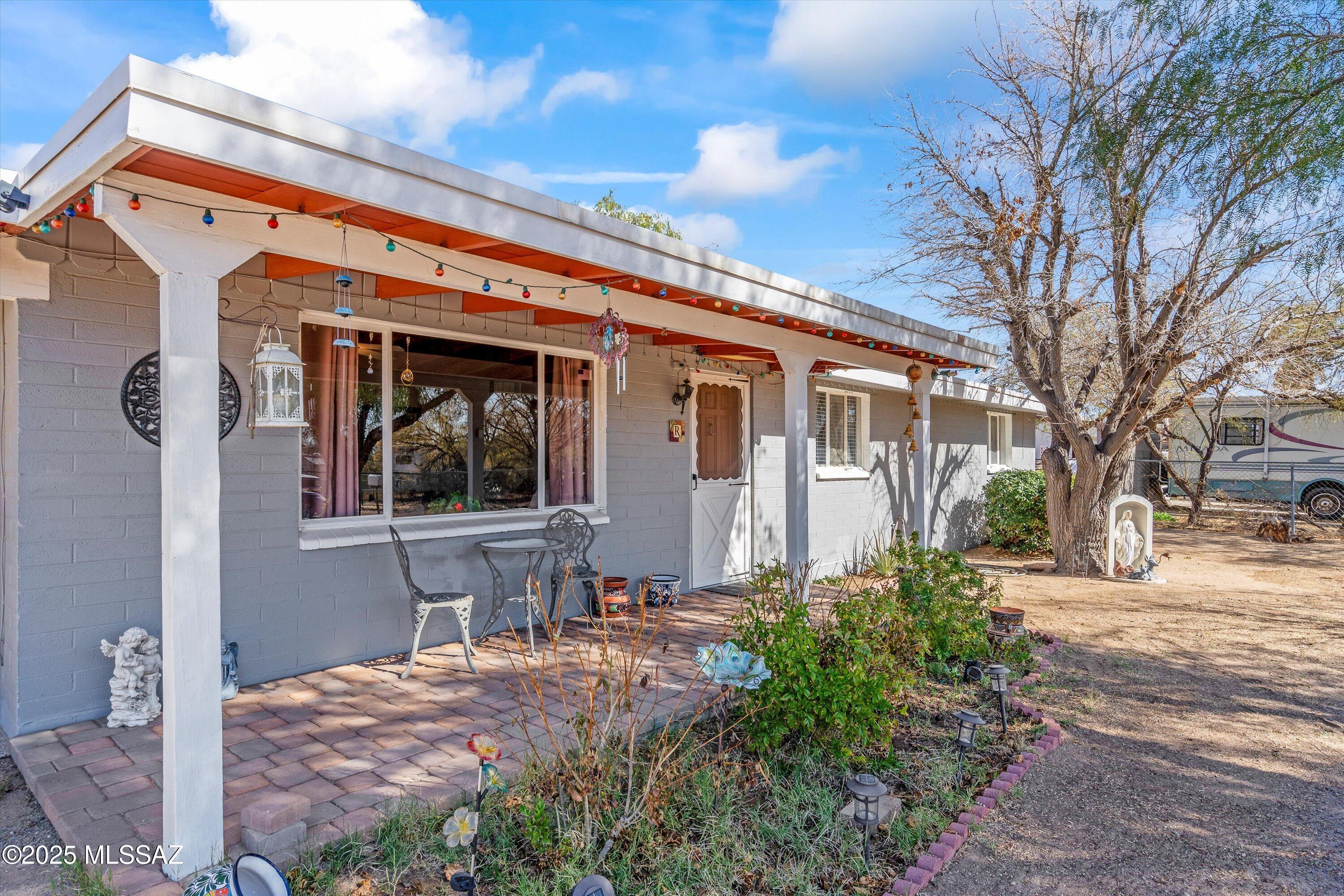 W Henry St, Tucson, AZ 85735
