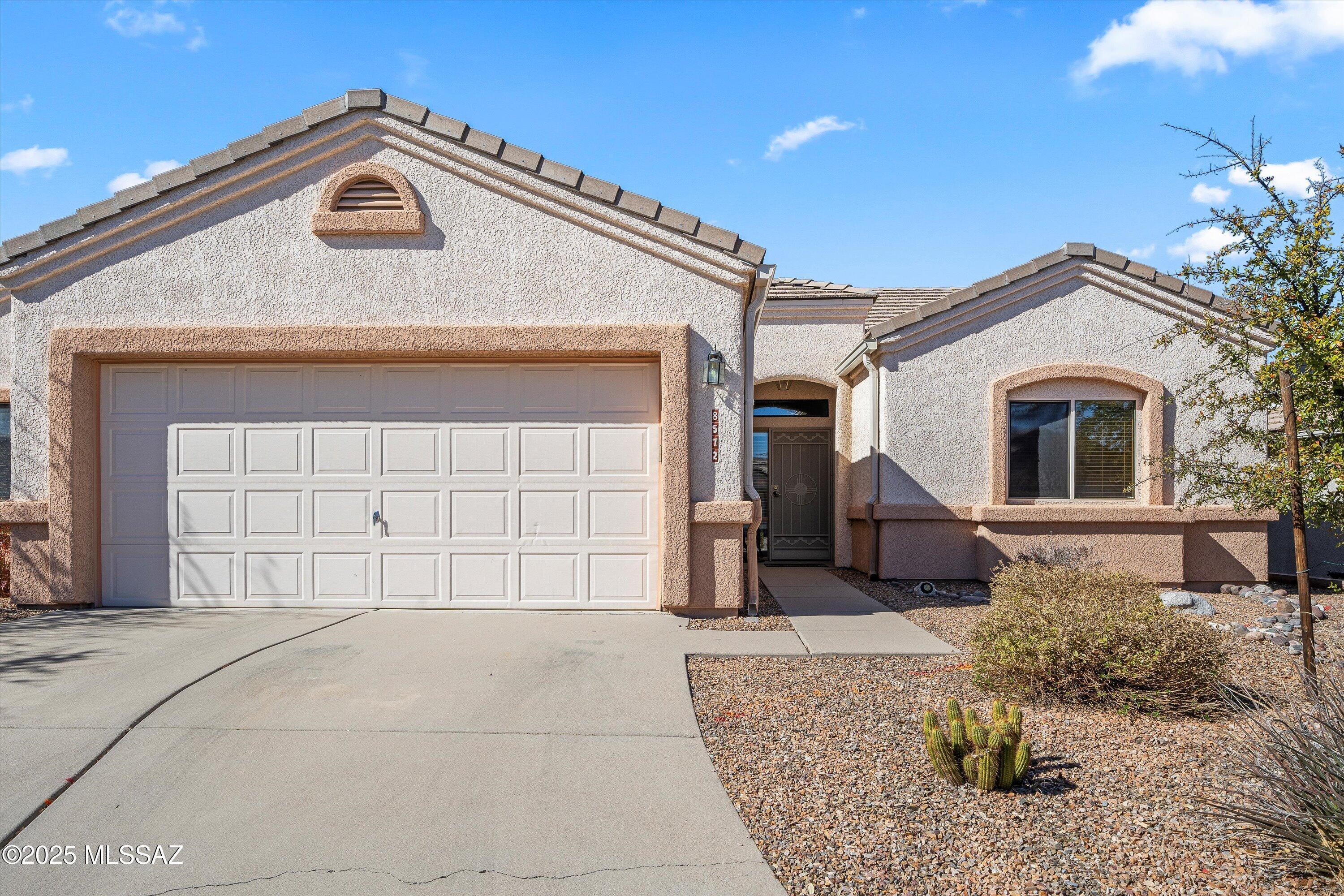 S Masthead Dr, Tucson, AZ 85756
