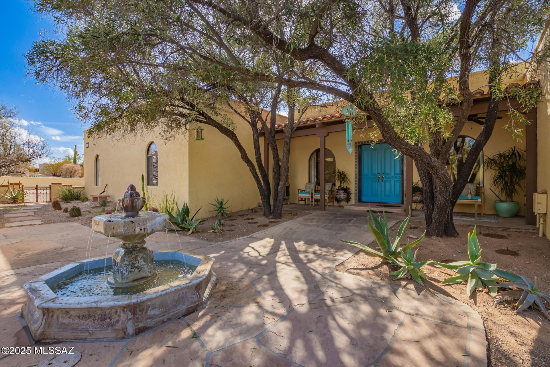 E Canyon View Dr, Tucson, AZ 85704