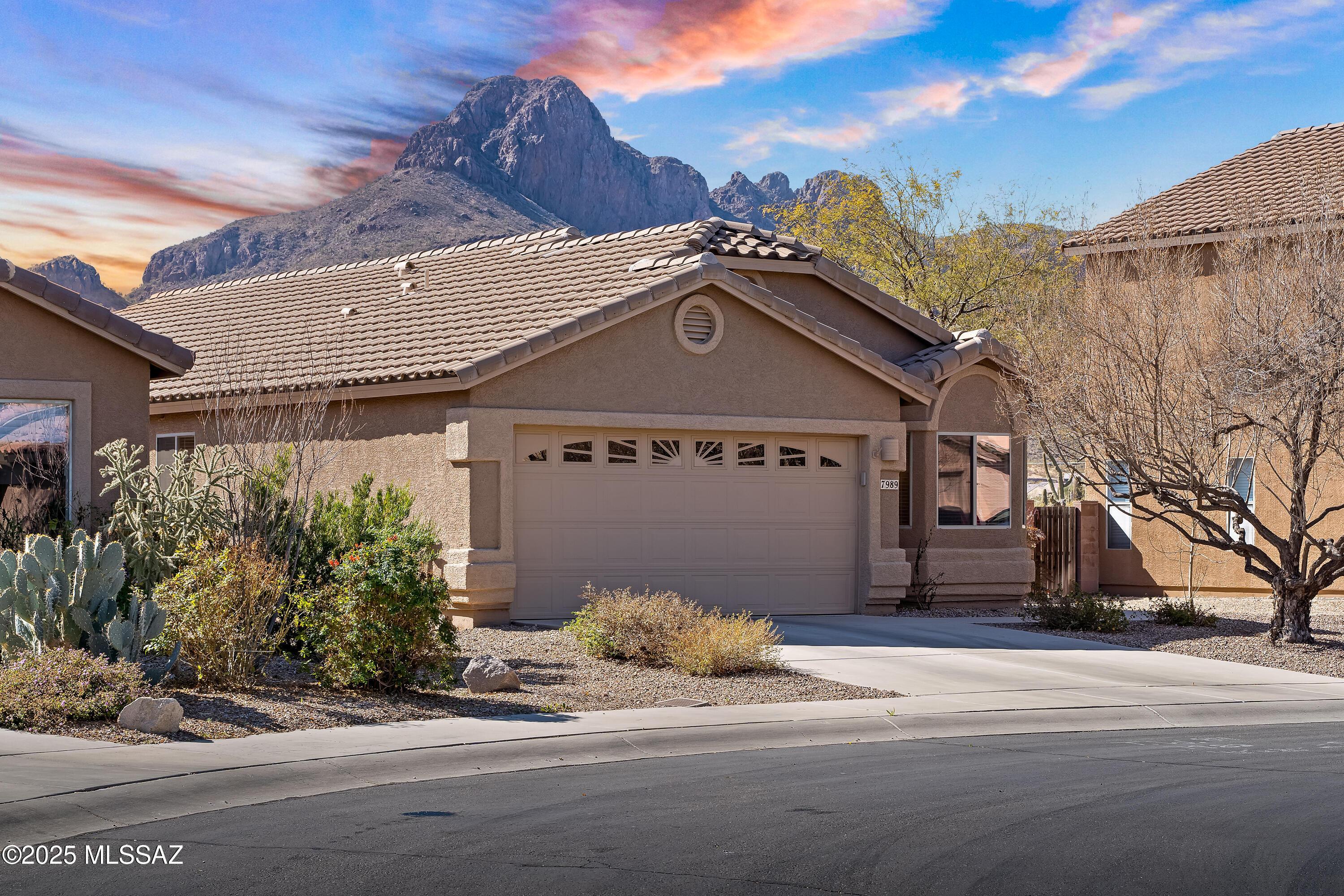 W Sunfire Dr, Tucson, AZ 85743