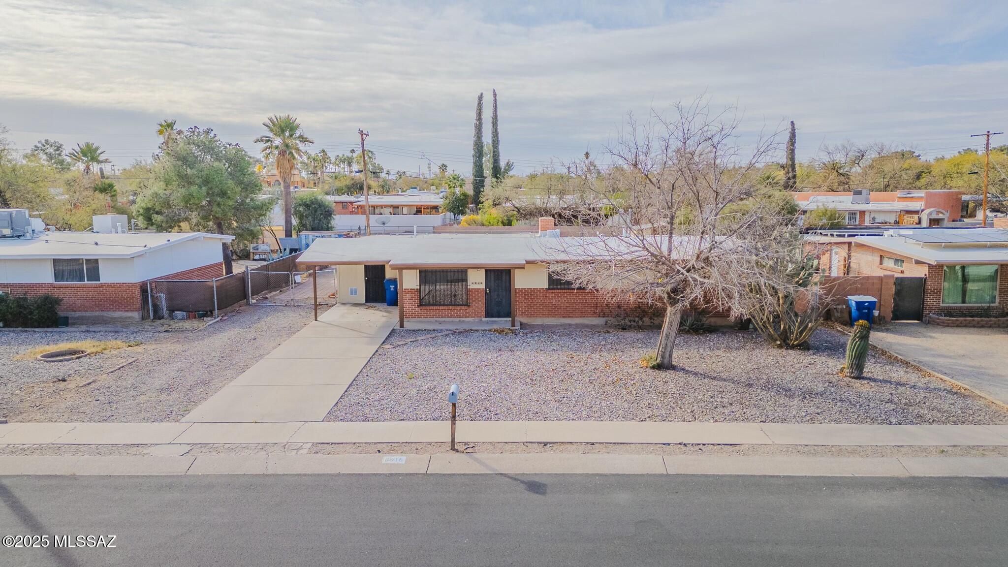 E Calle Osito, Tucson, AZ 85710
