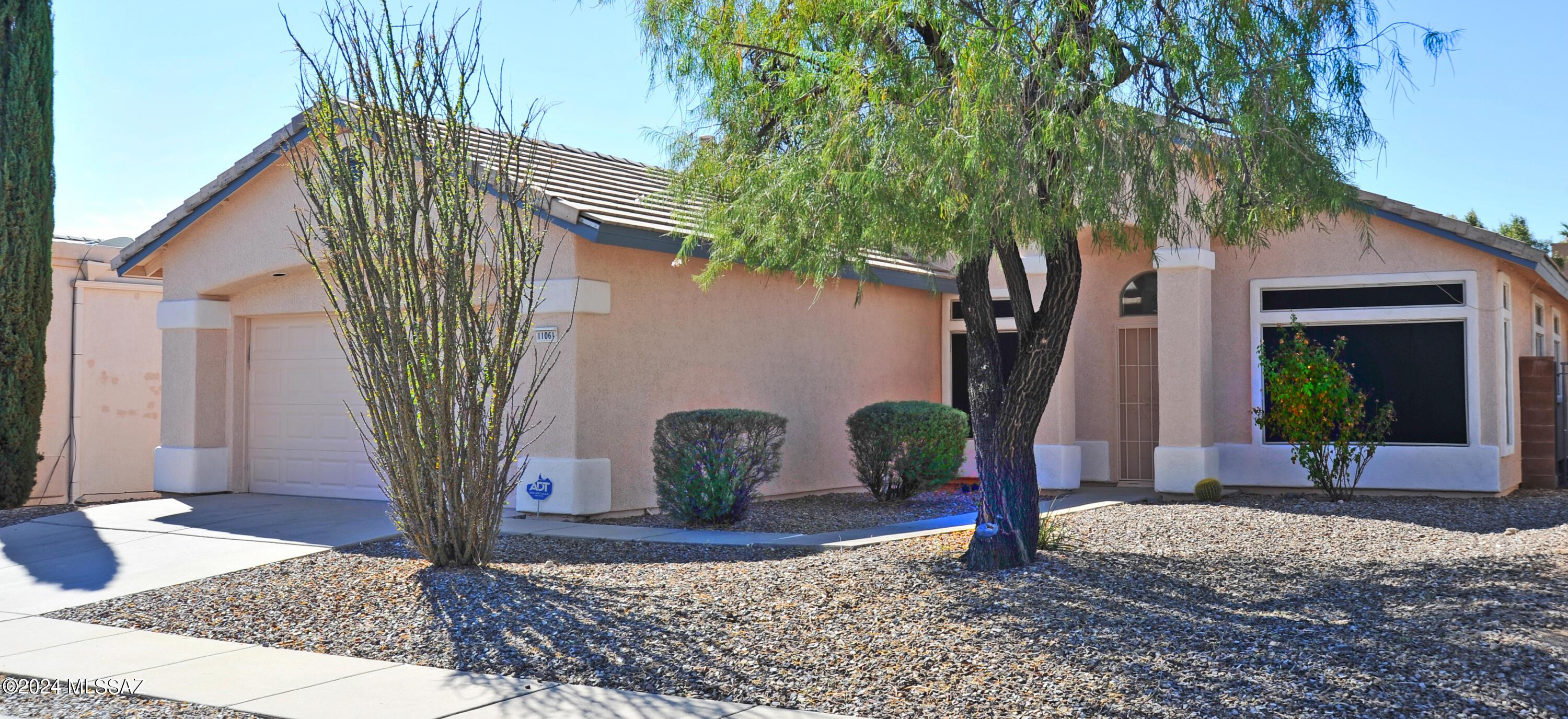 N Eagle Crest Dr, Tucson, AZ 85737