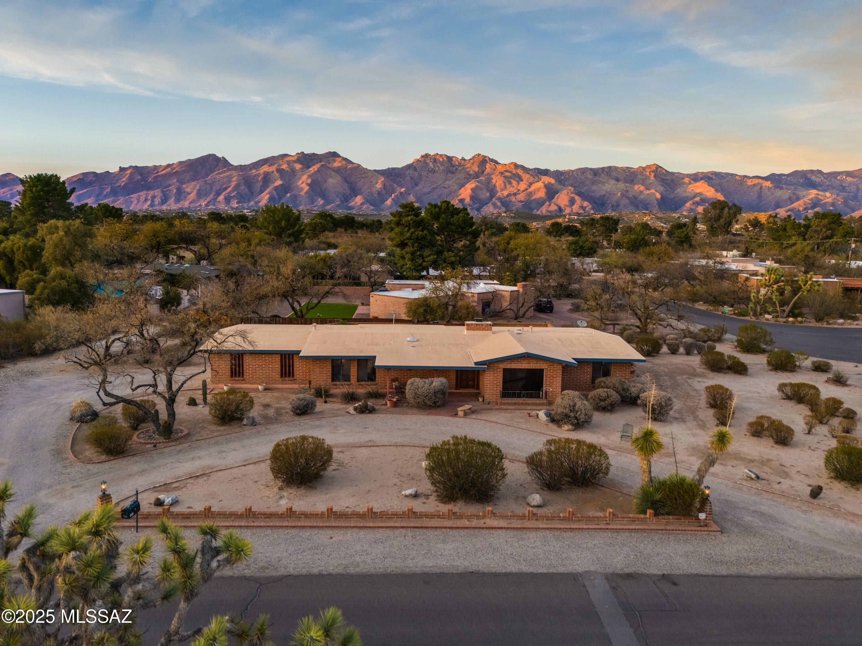 E Paseo Tierra Alta, Tucson, AZ 85715