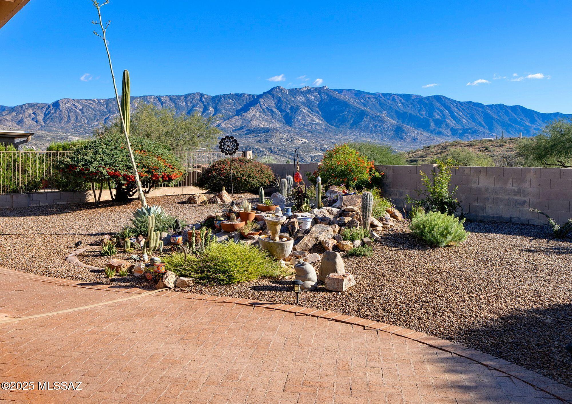 E Cat Claw Ln, Tucson, AZ 85739