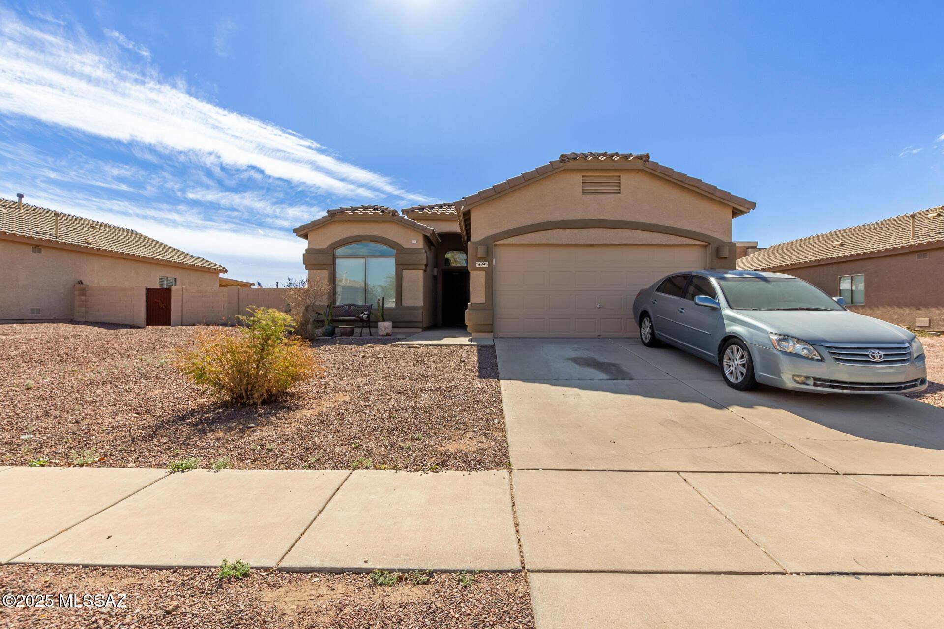 W Cortaro Crossing Dr, Tucson, AZ 85742