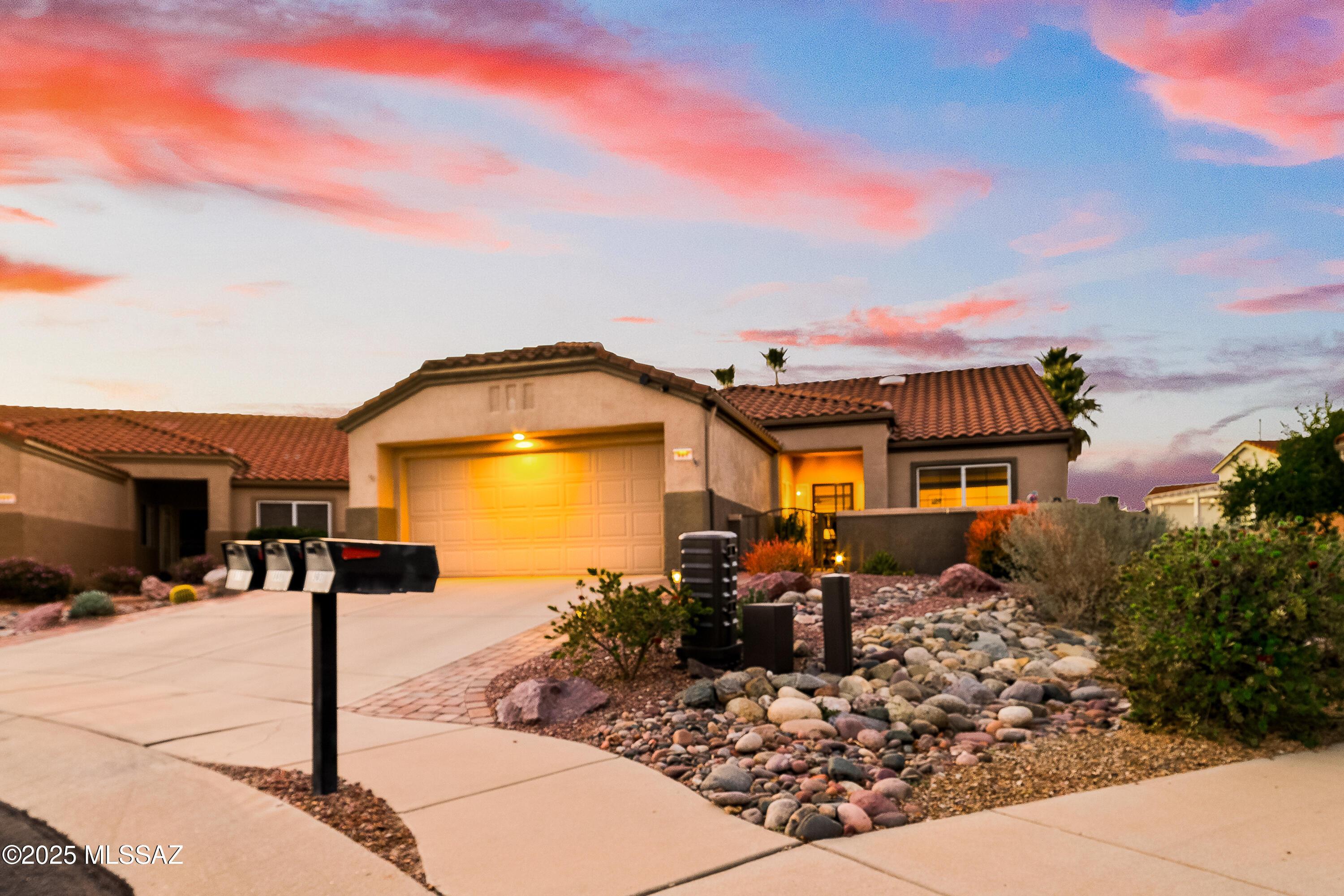 E Claridge Pl, Oro Valley, AZ 85755