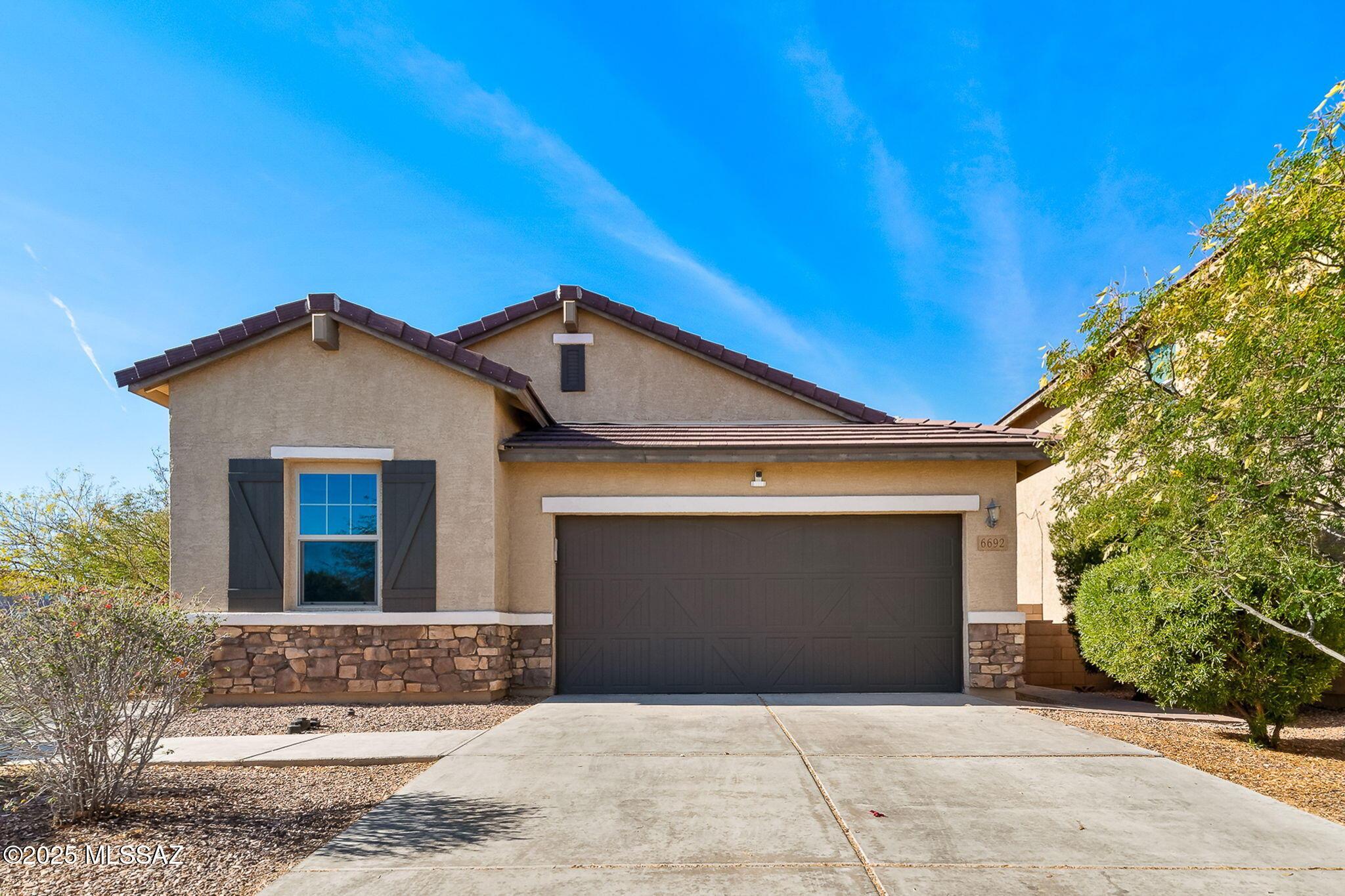 E Via Boca Chica, Tucson, AZ 85756