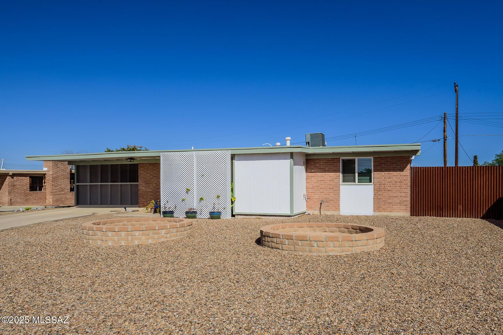 E Mary Dr, Tucson, AZ 85730