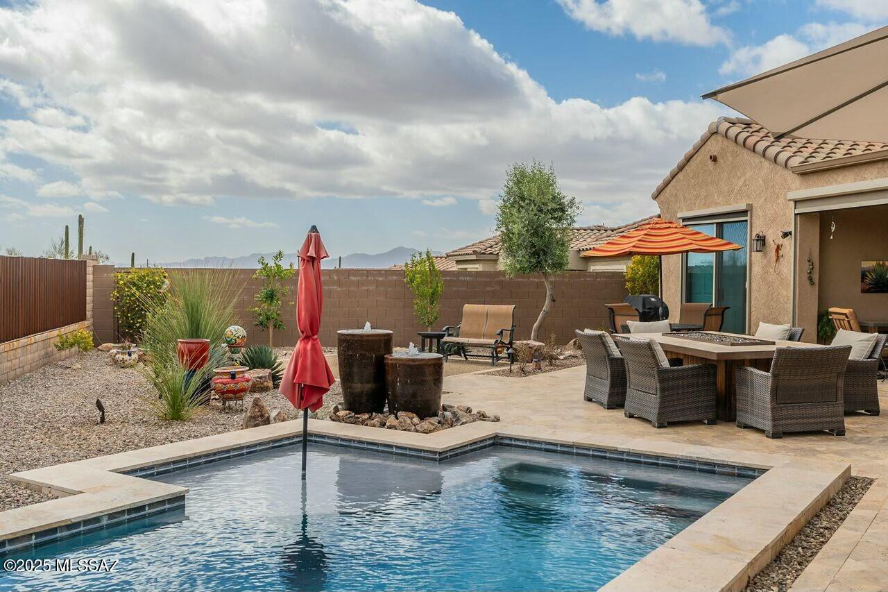 N Rim Trl, Marana, AZ 85658