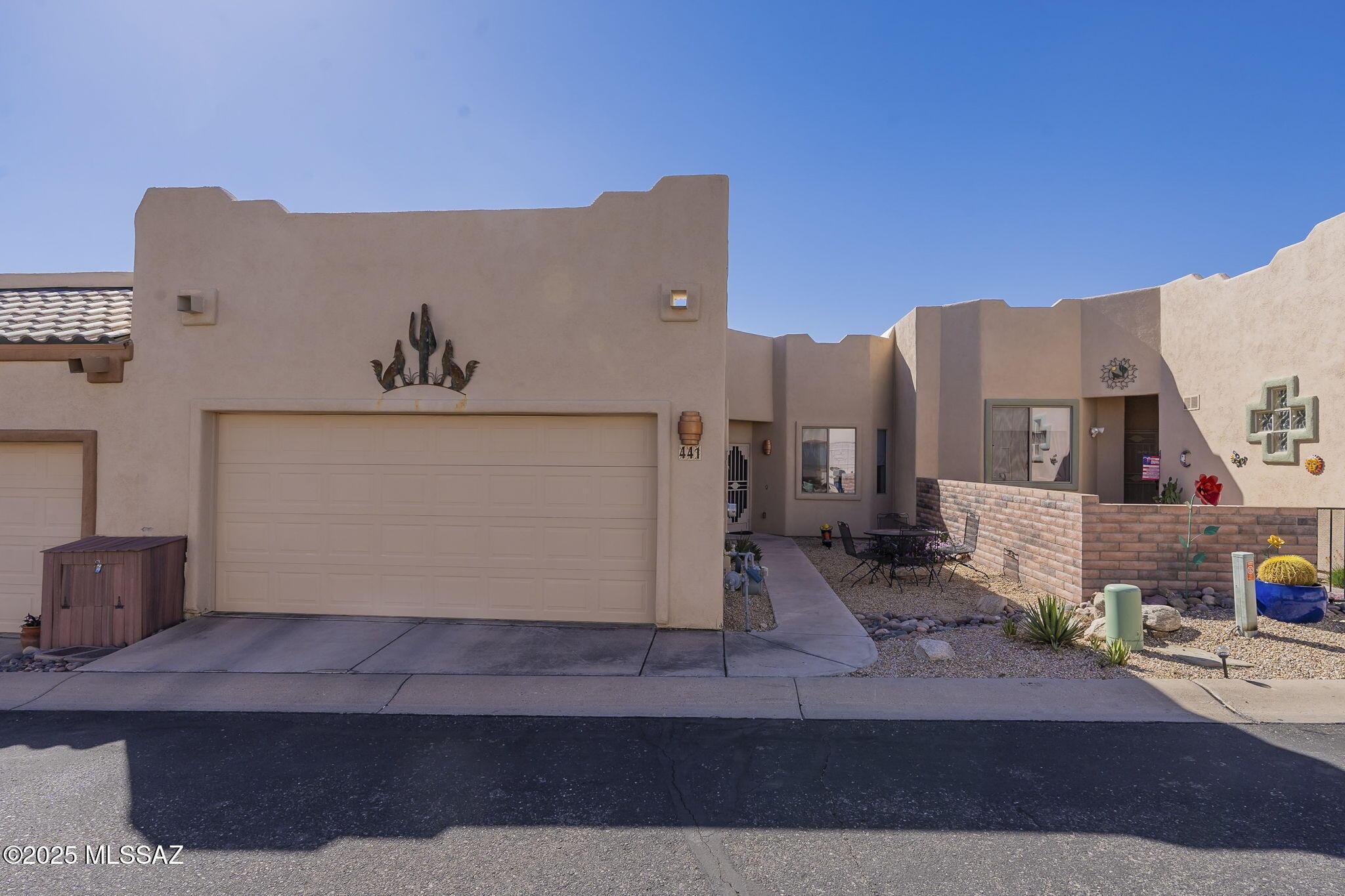 W Elkhorn Ct, Green Valley, AZ 85614